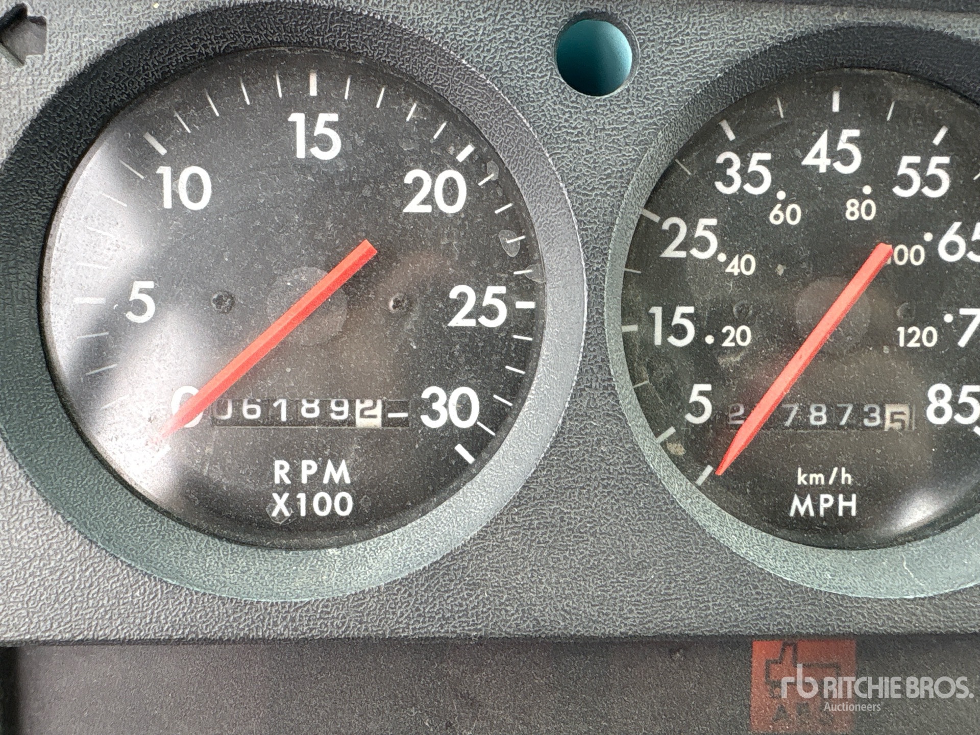 1999 Freightliner FL60