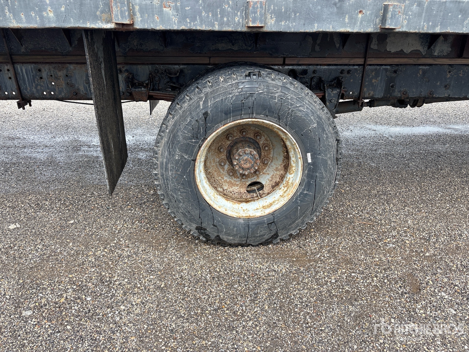 1999 Freightliner FL60