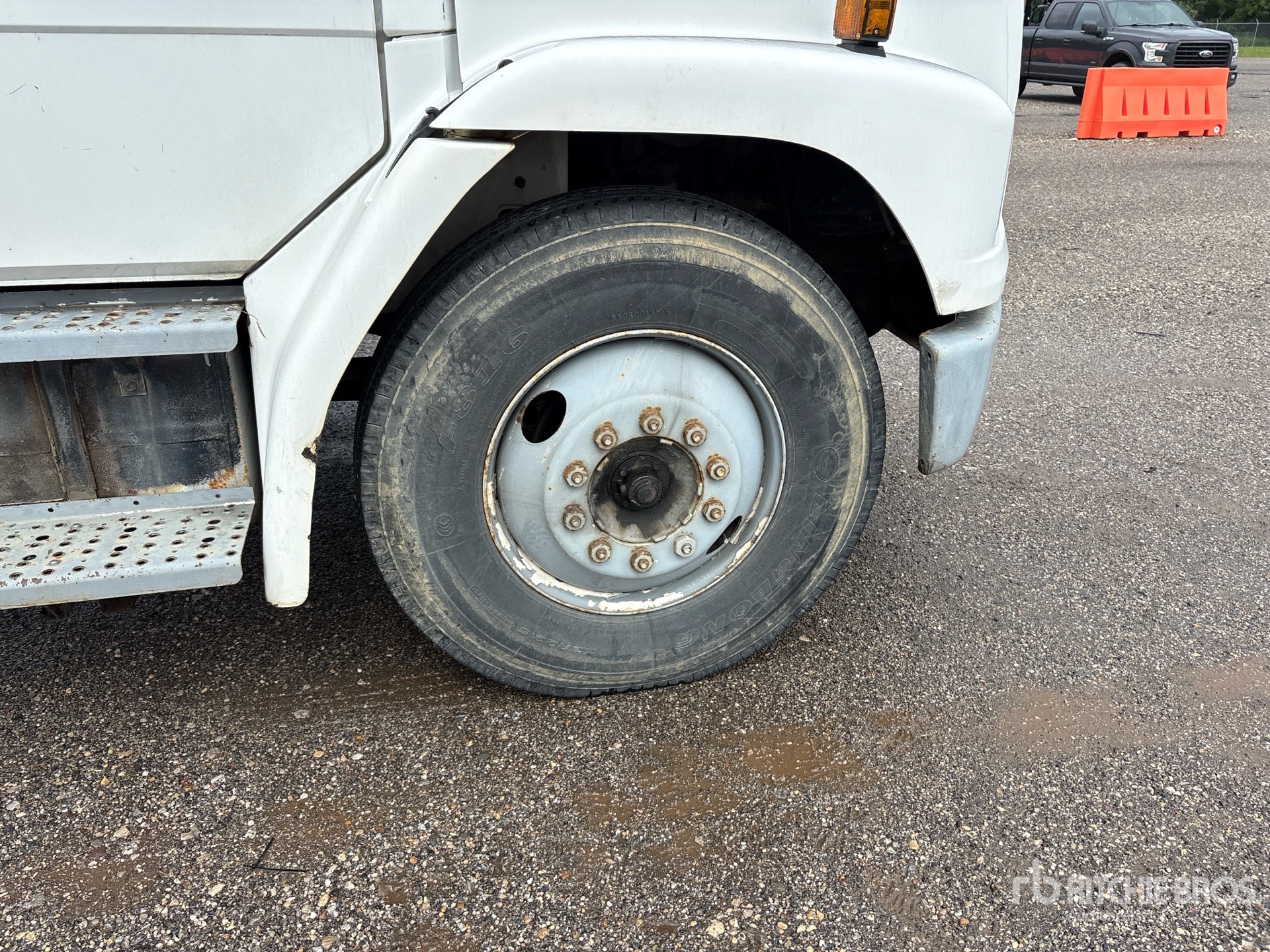 1999 Freightliner FL60