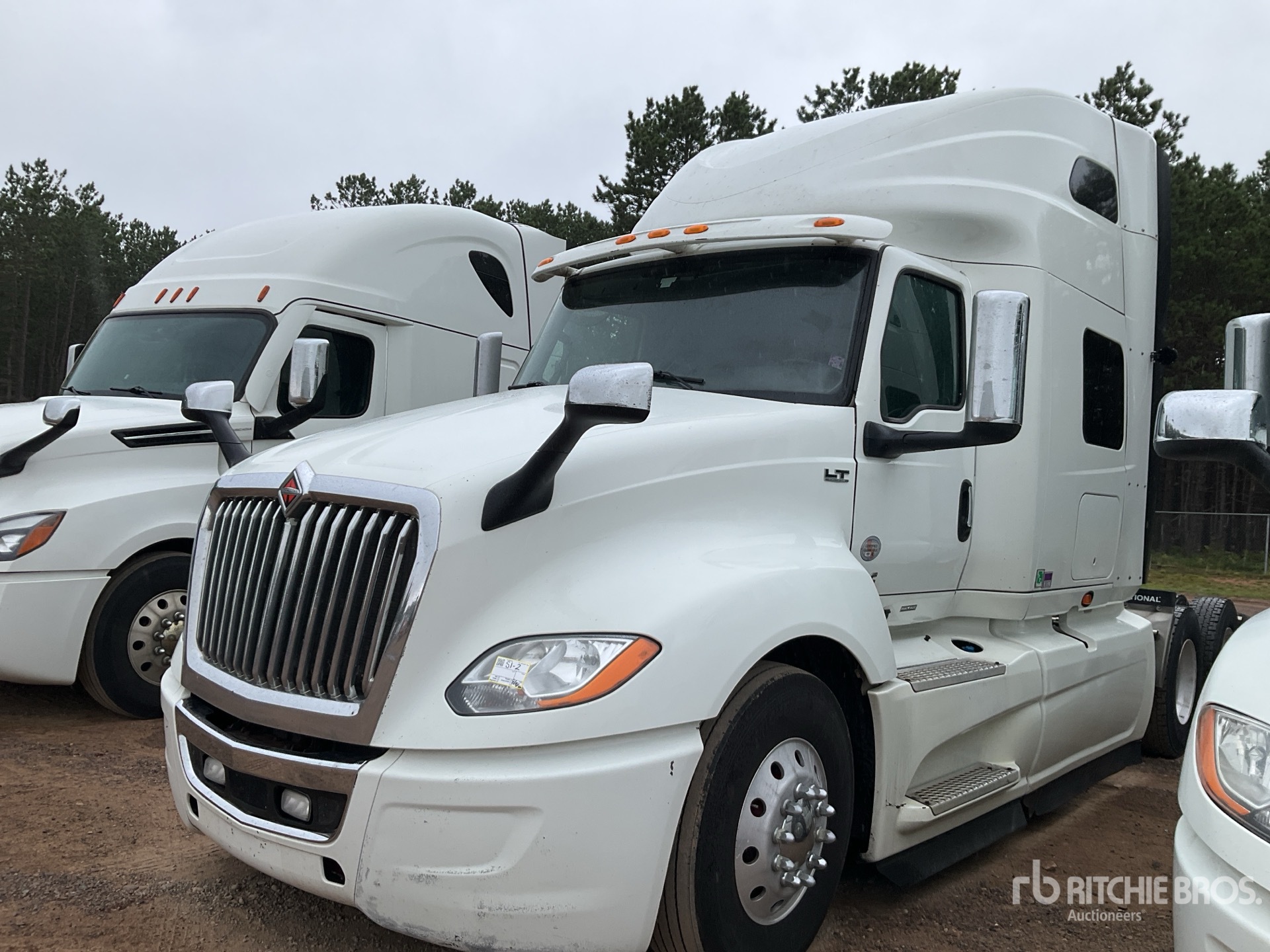 2022 International LT625
