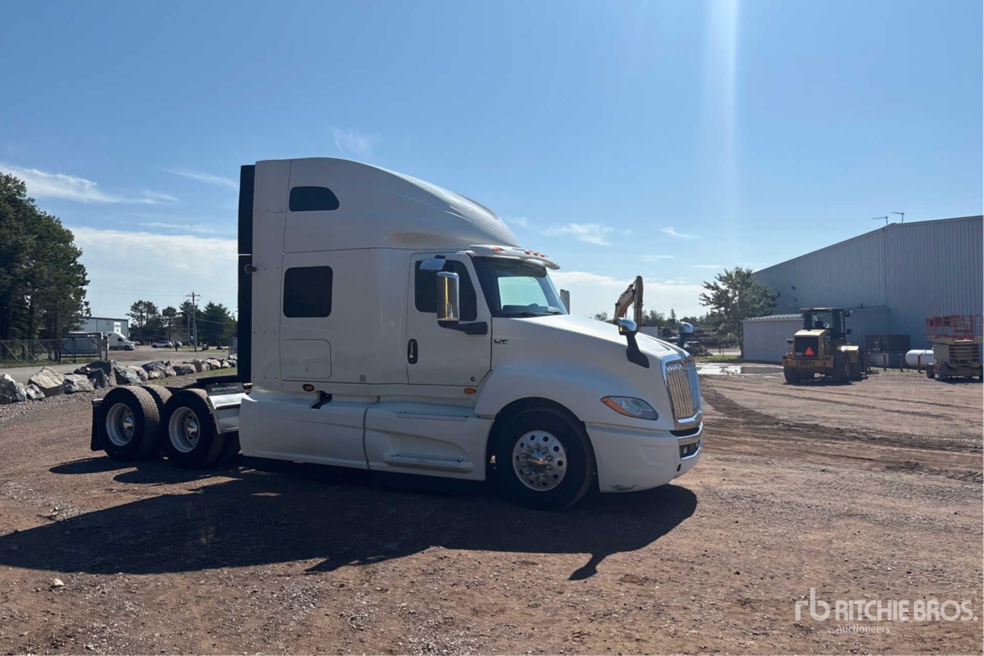 2021 International LT625