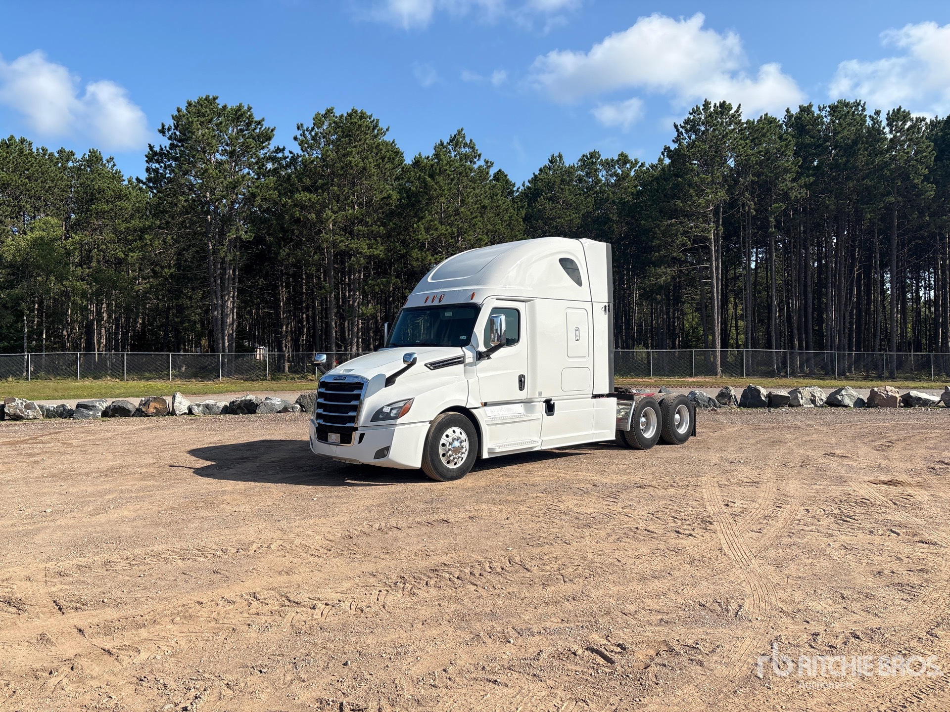 2021 Freightliner CASCADIA 126