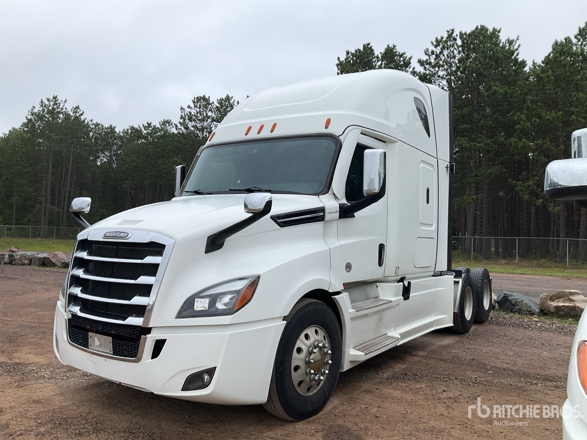 2021 Freightliner CASCADIA 126