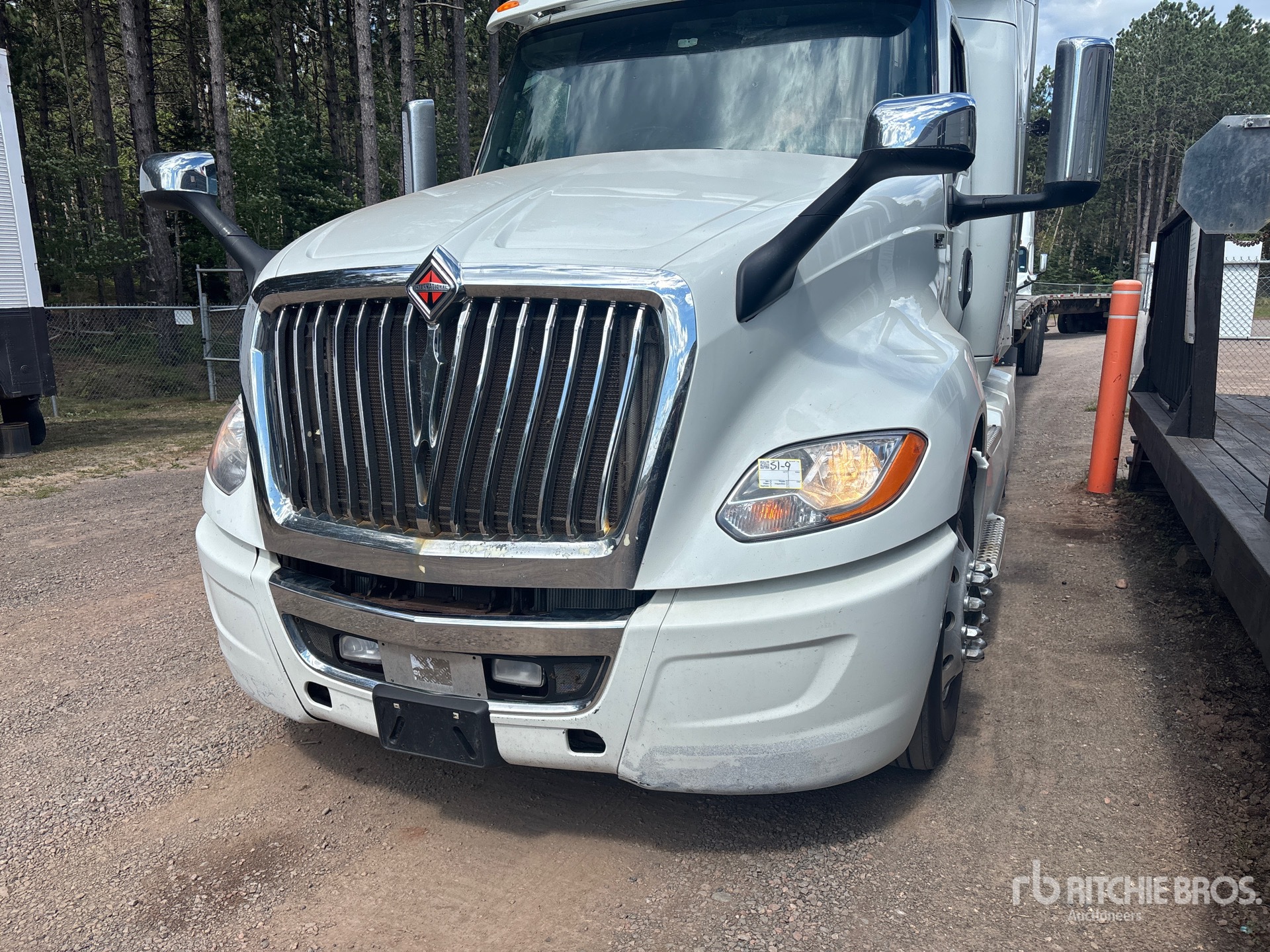 Photo of 2023 International LT625