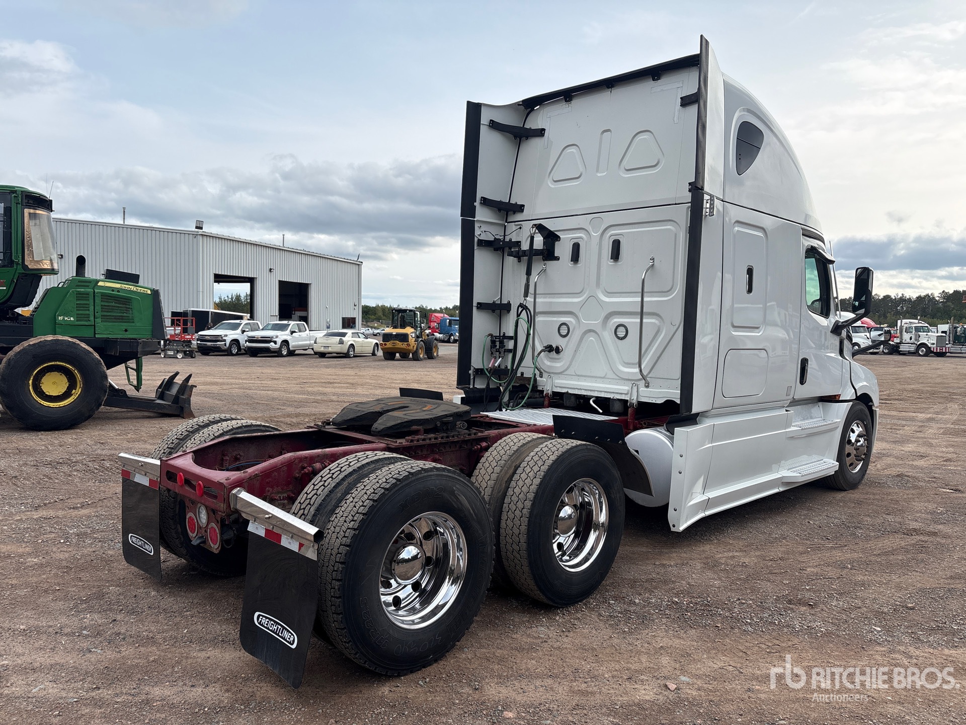 2023 Freightliner CASCADIA 126