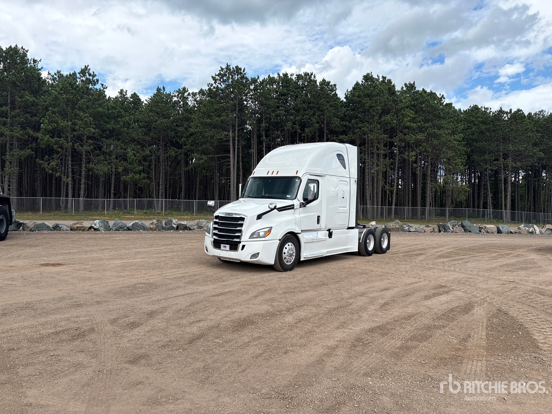 2023 Freightliner CASCADIA 126