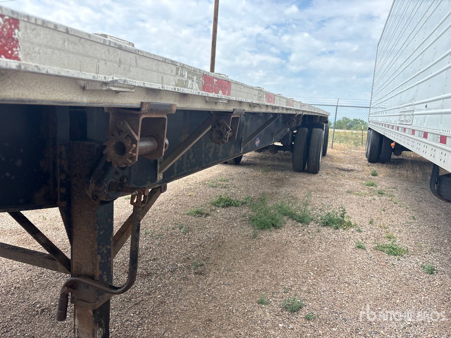 1999 Utility 48 FT T/A