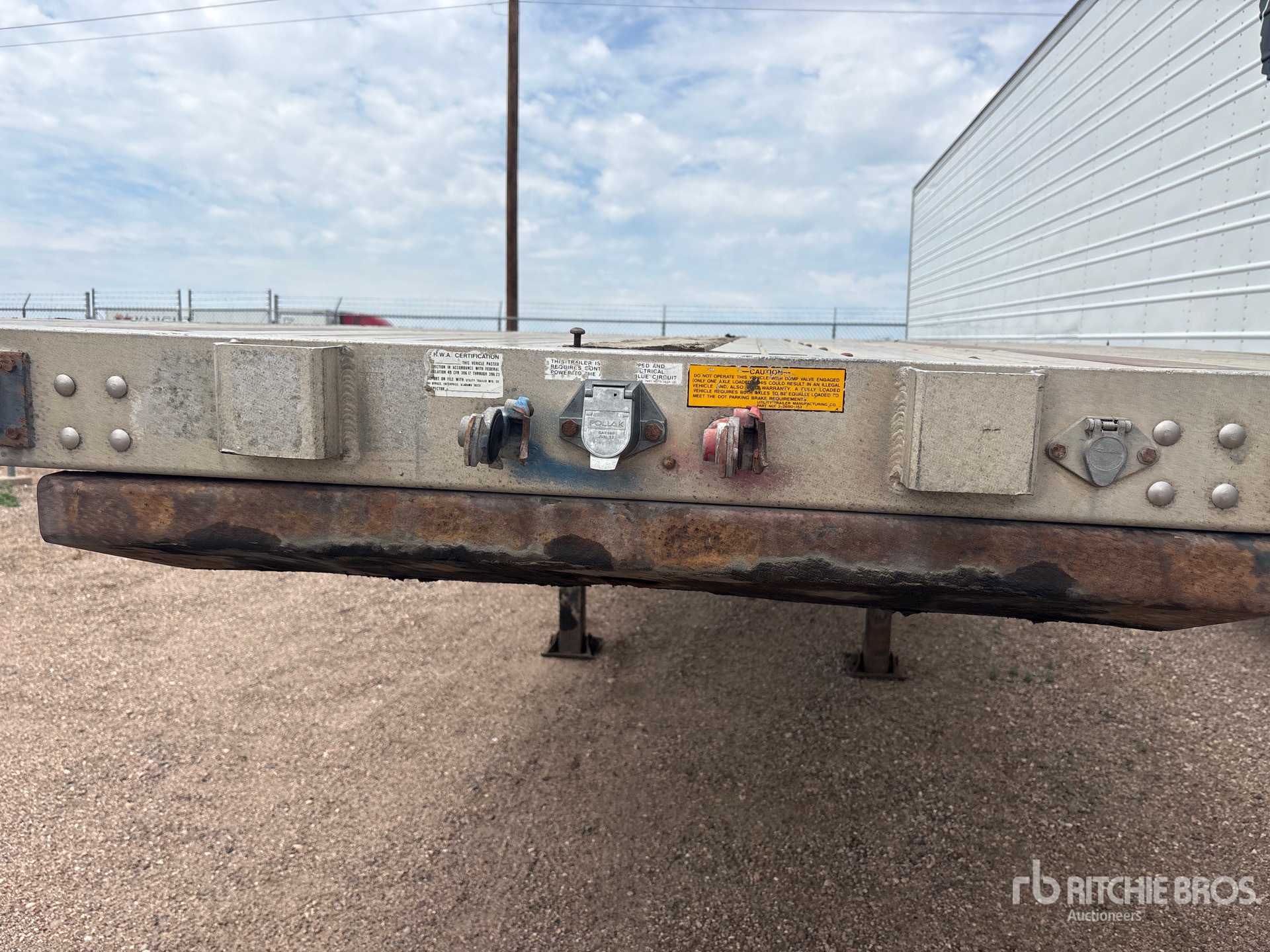1999 Utility 48 FT T/A