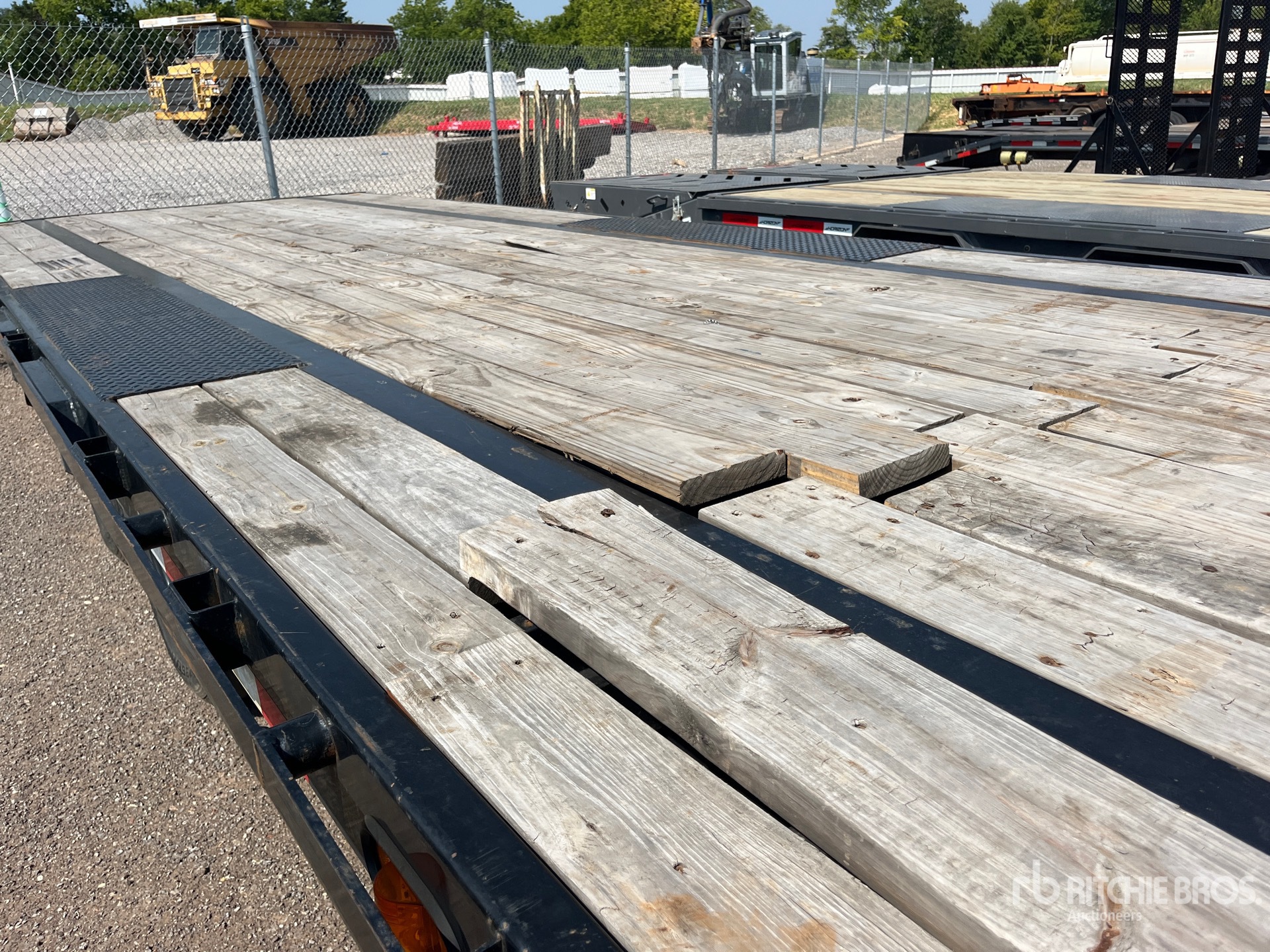 2025 Pj Trailers 40 ft T/A Gooseneck