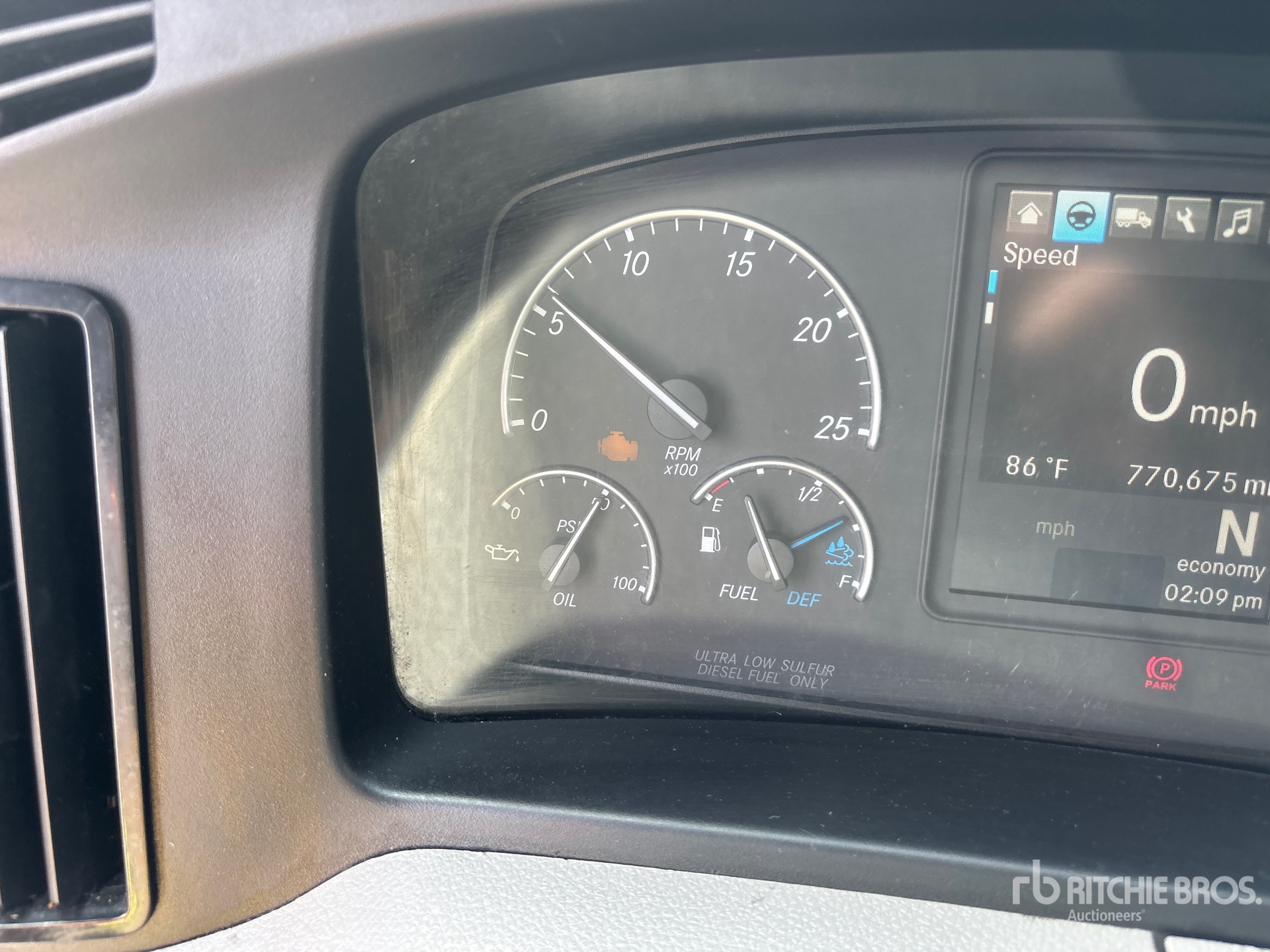 2020 Freightliner CASCADIA 126