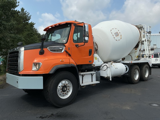2017 Freightliner 114SD 6x4 Mixer Truck