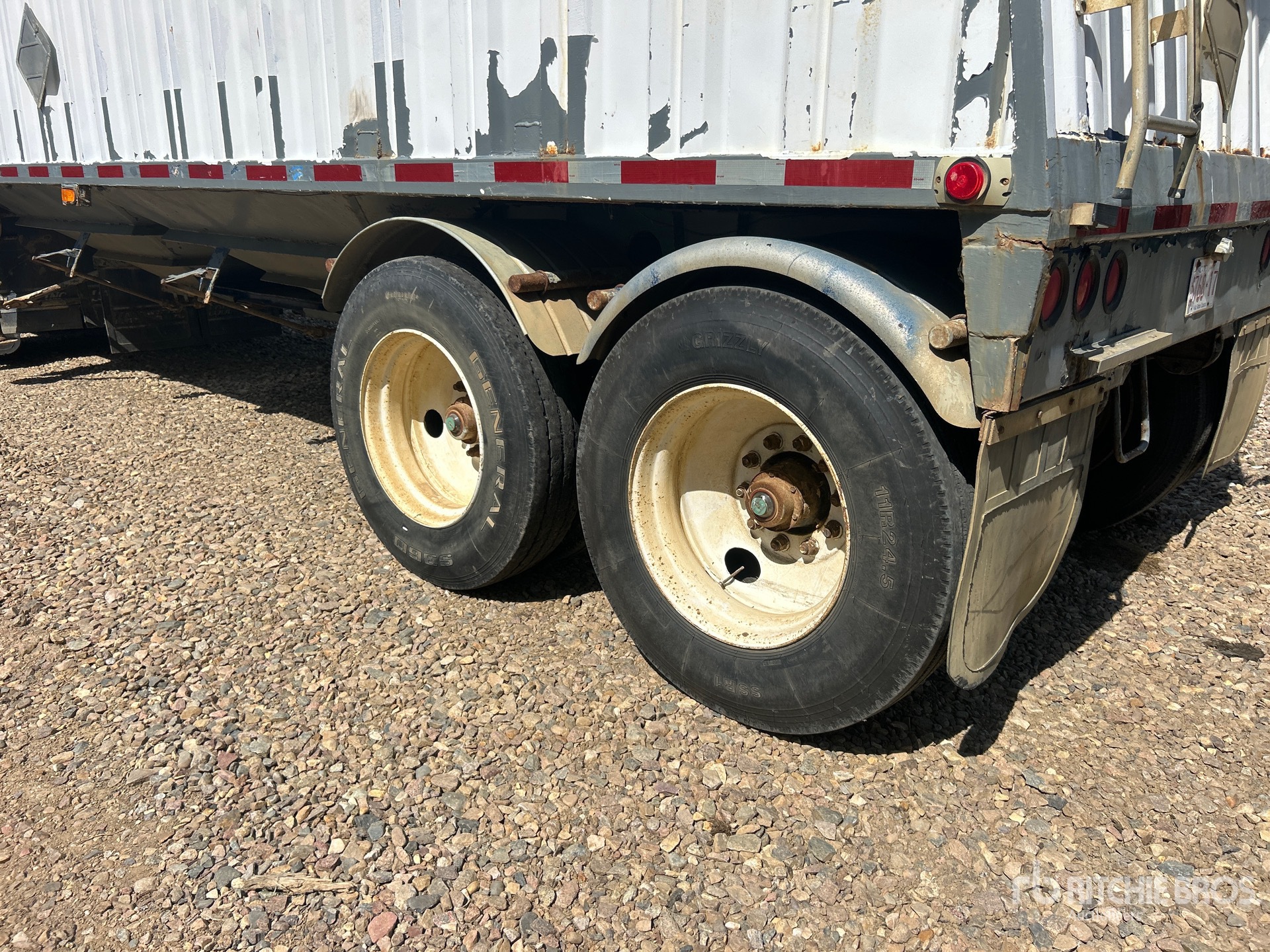 Load King  30 FT T/A SUPER B-TRAIN PUP