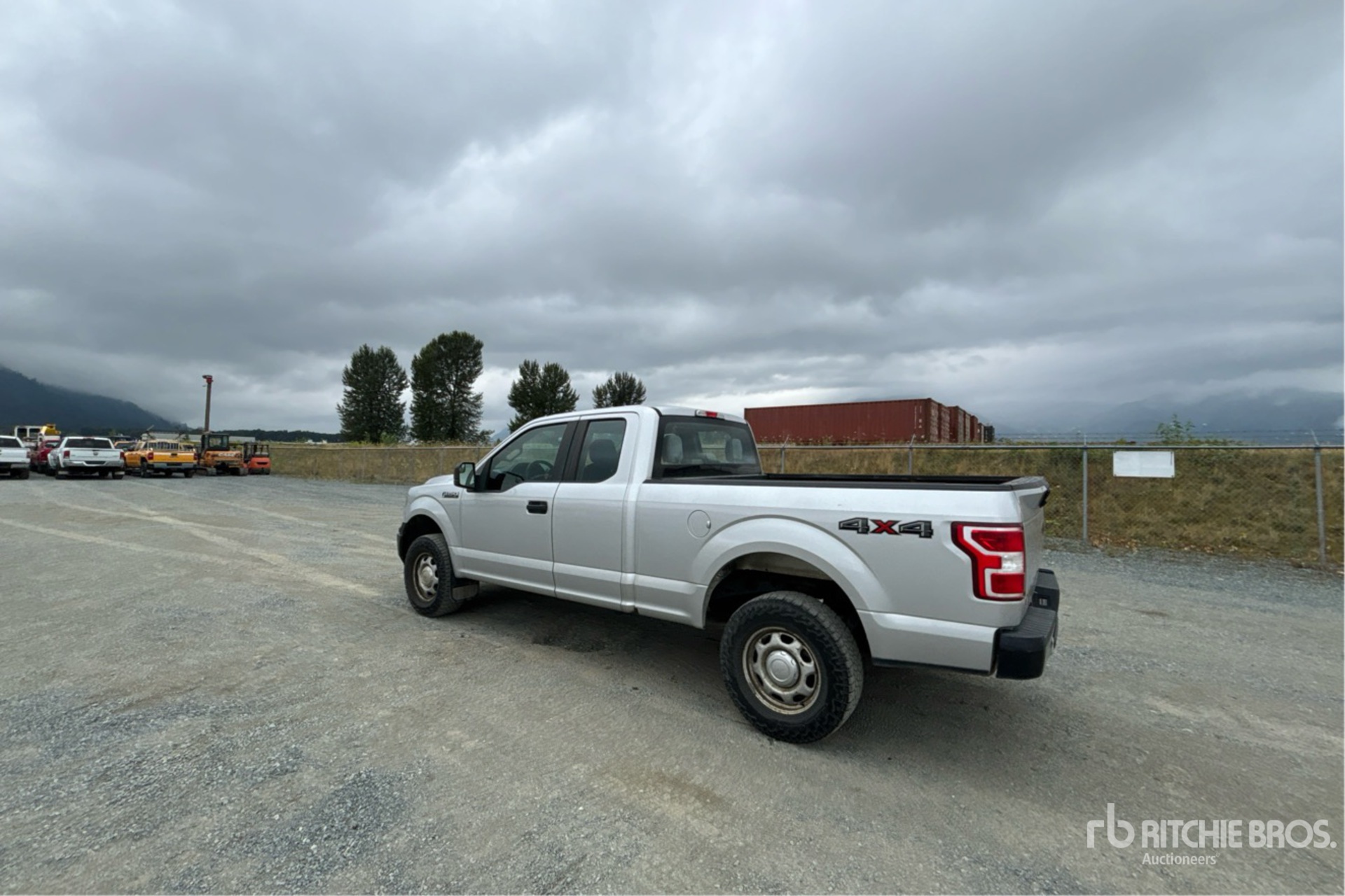 General Appearance with Picture, Left Rear Corner