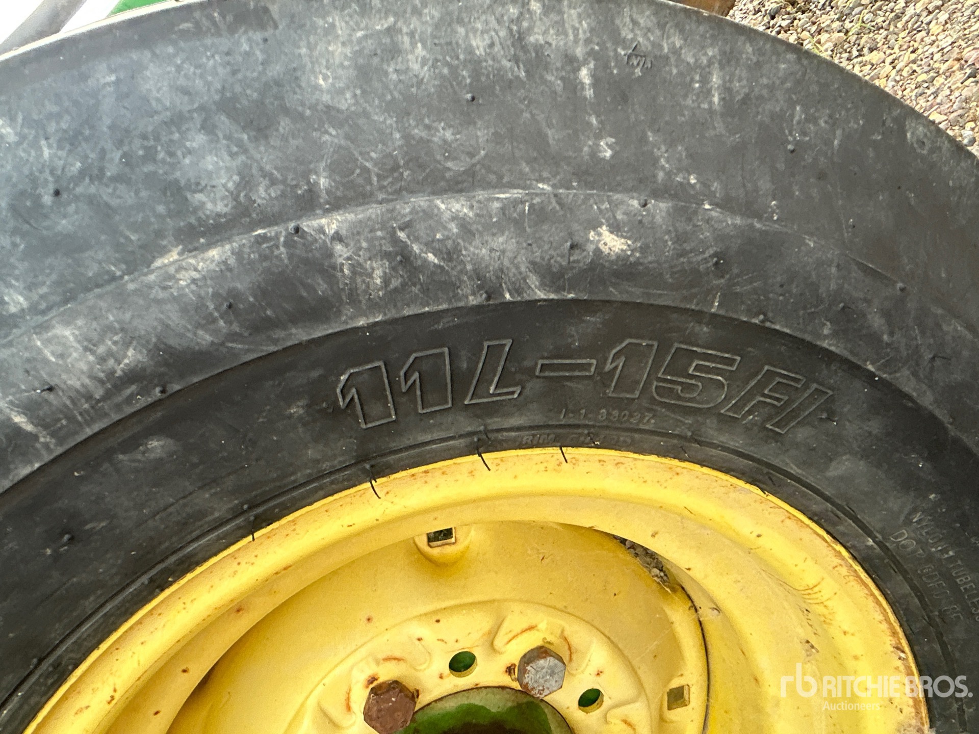 John Deere 650