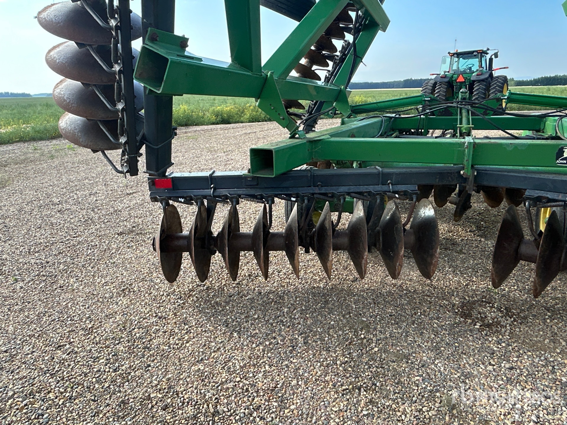John Deere 650