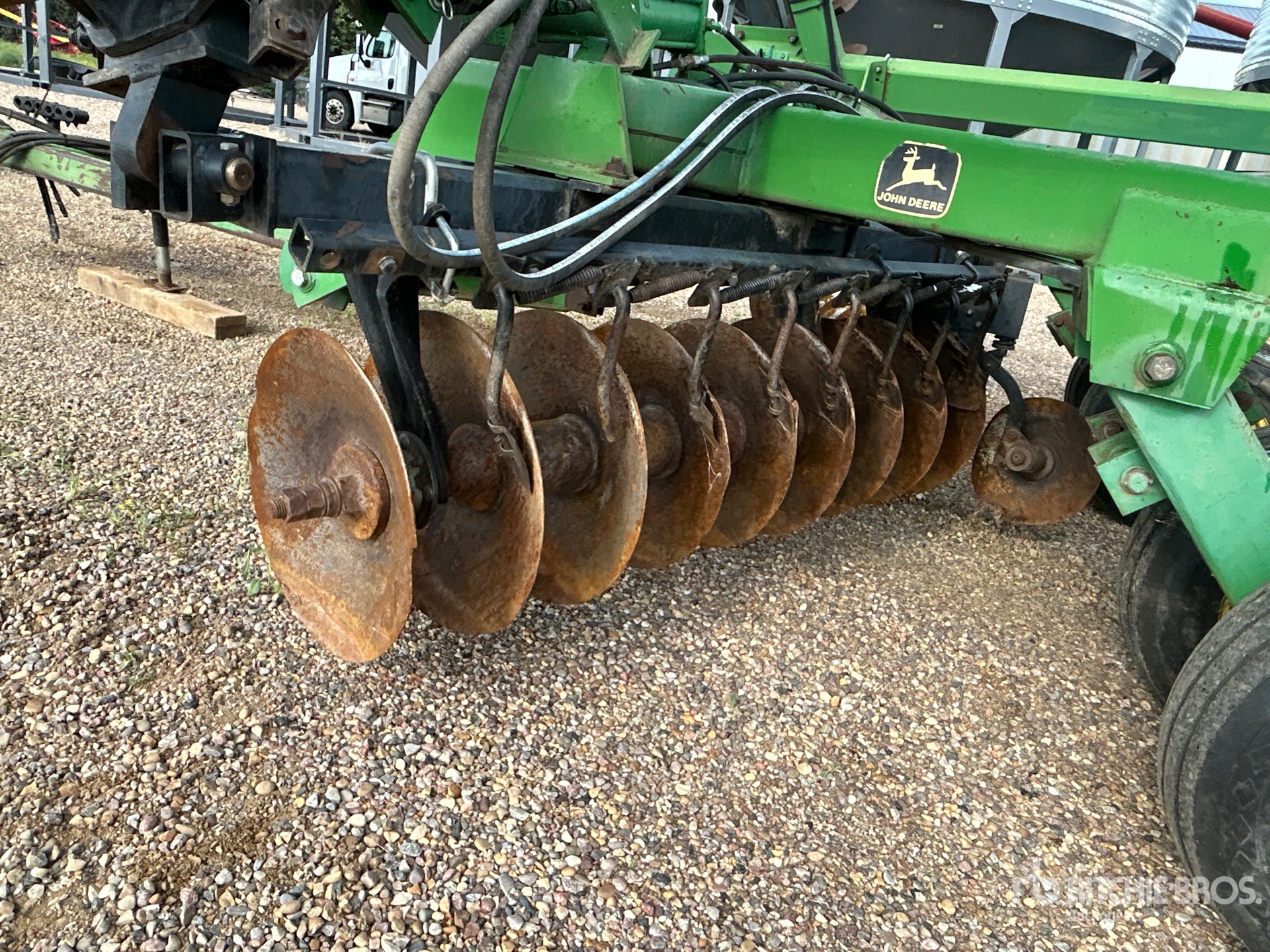 John Deere 650