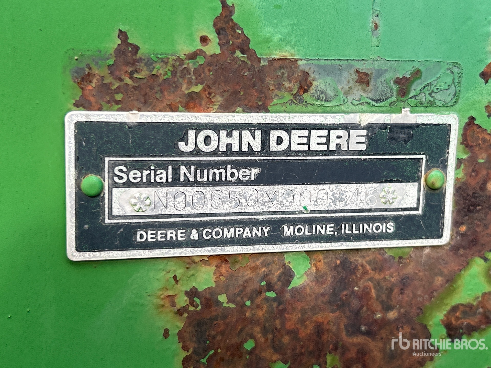 John Deere 650