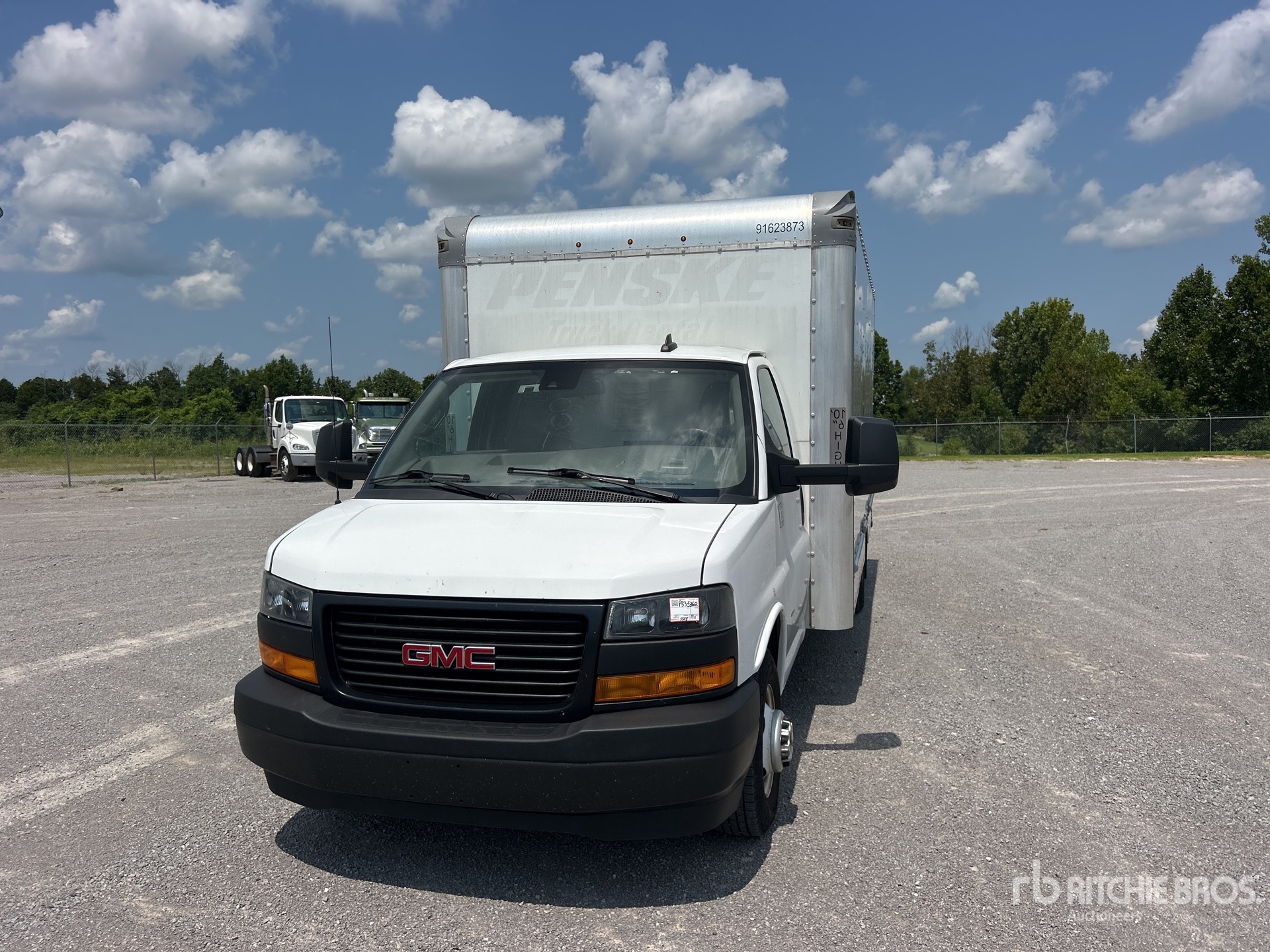 2021 GMC Savana G3500