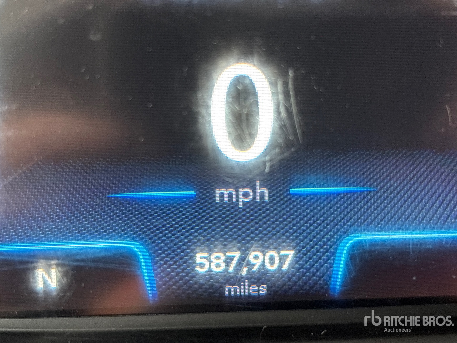 2019 International LT625