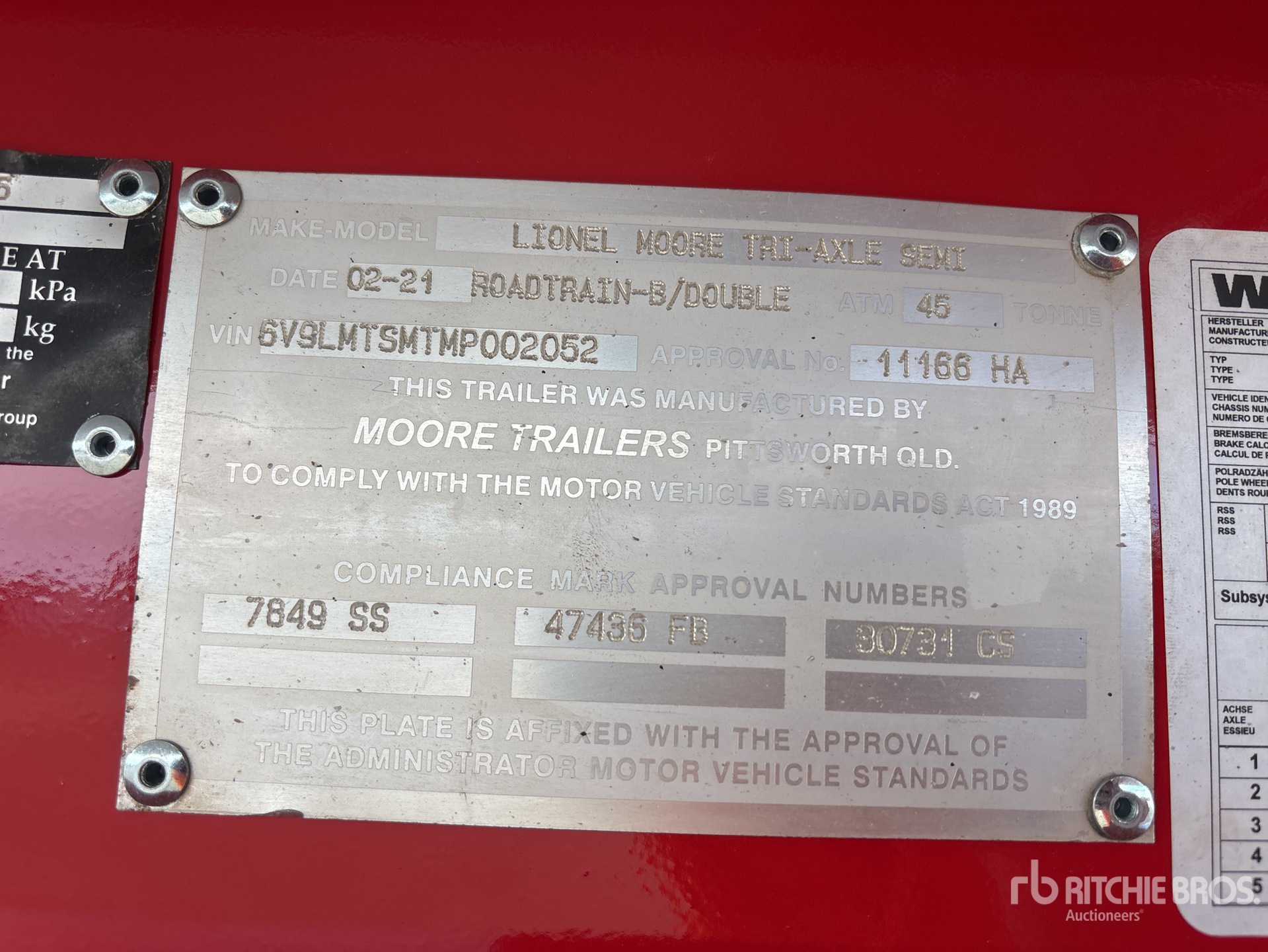 2021 Moore 9.5 m Tri/A