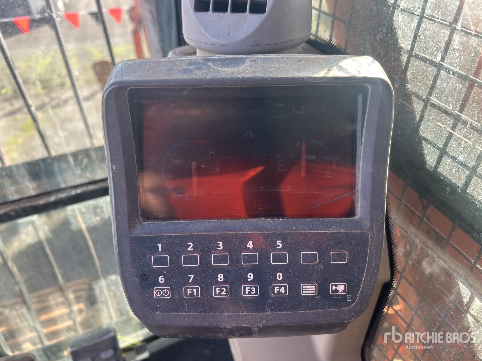 2011 Hitachi ZX350LCH-3