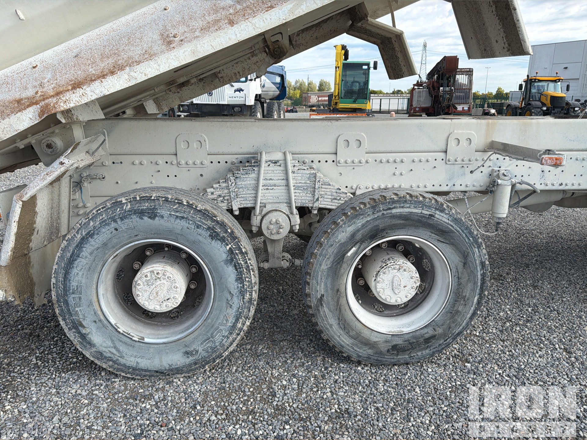 2022 Ford 3542D