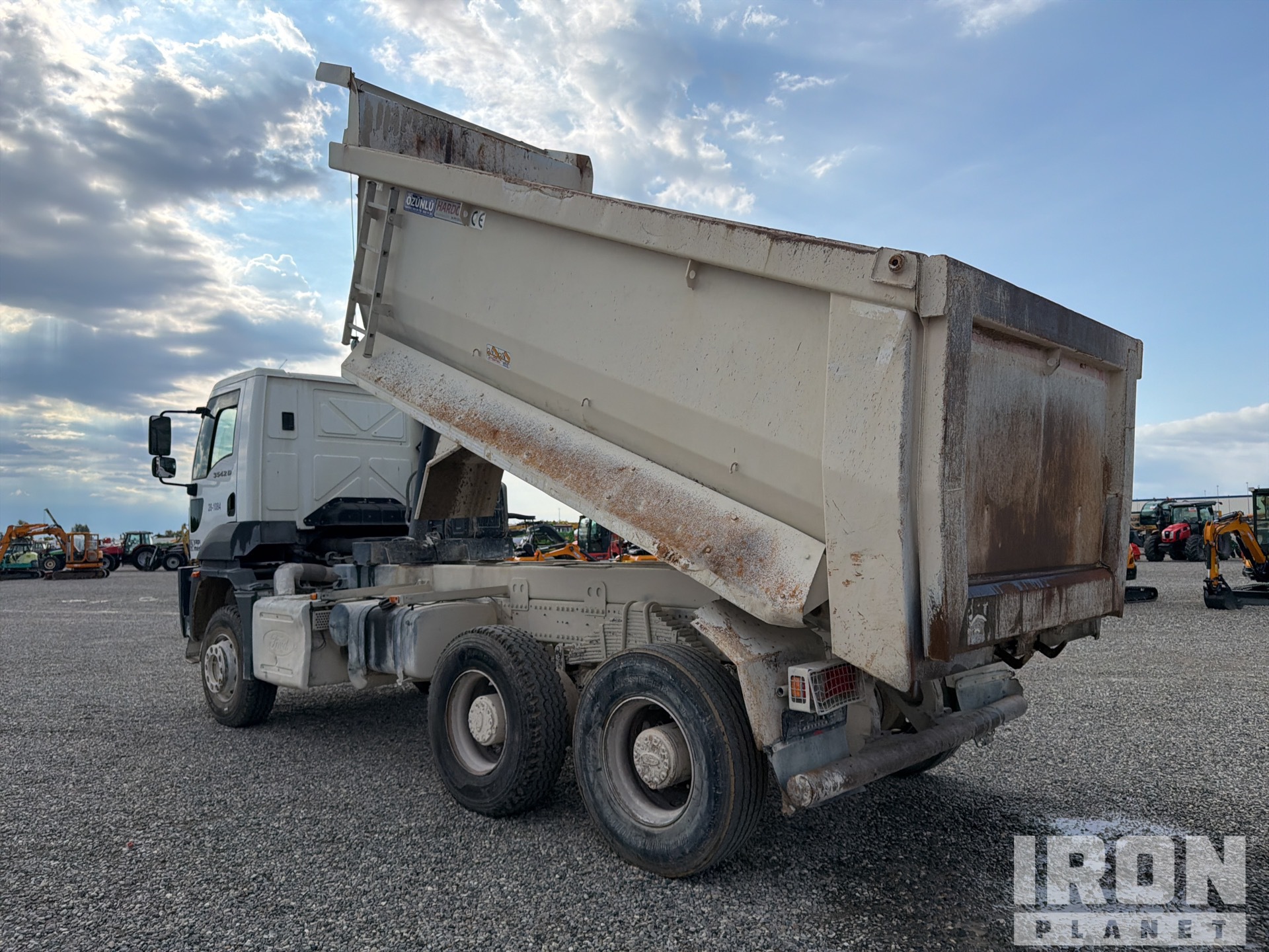 2022 Ford 3542D