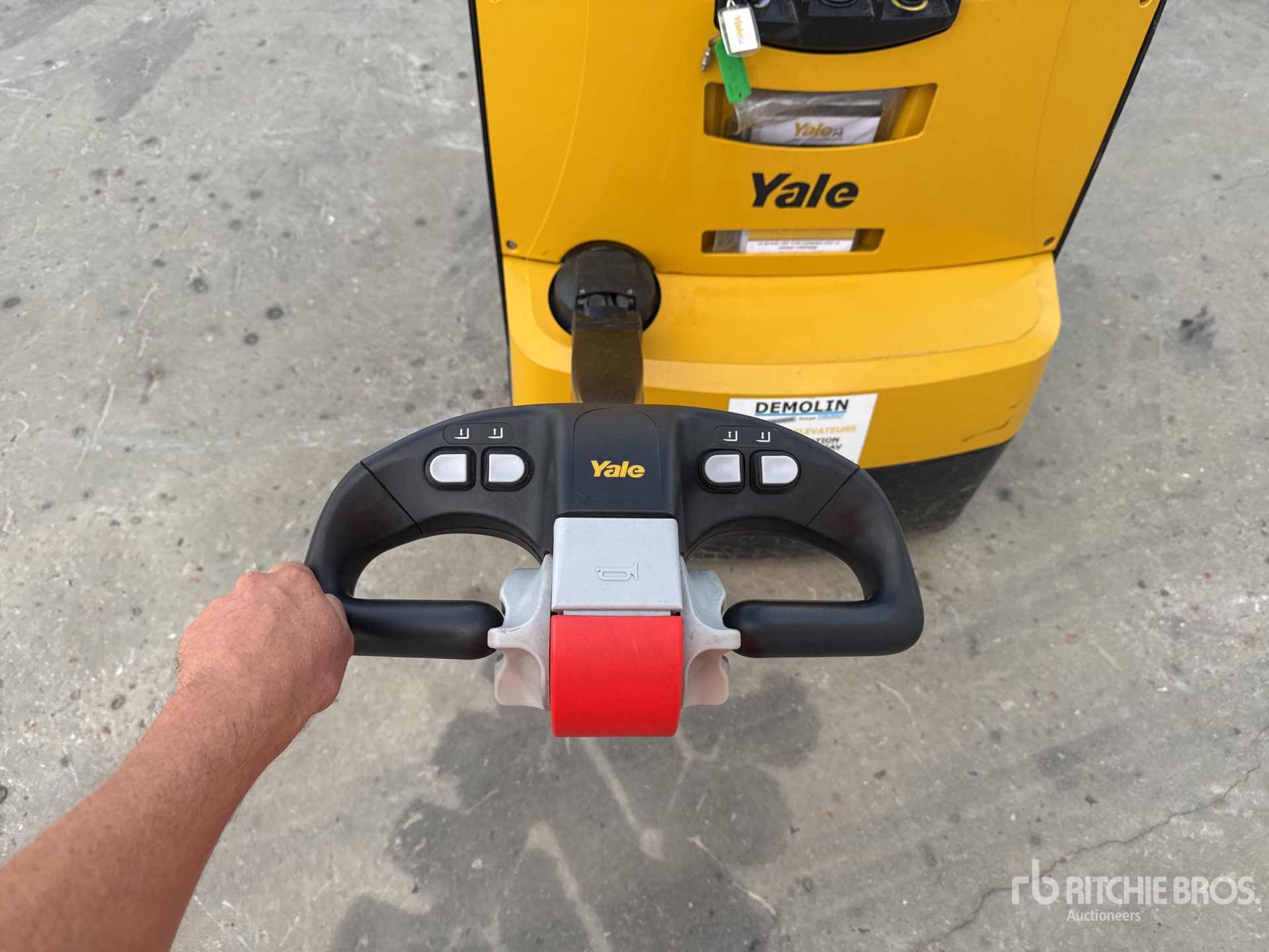 2017 Yale MS12