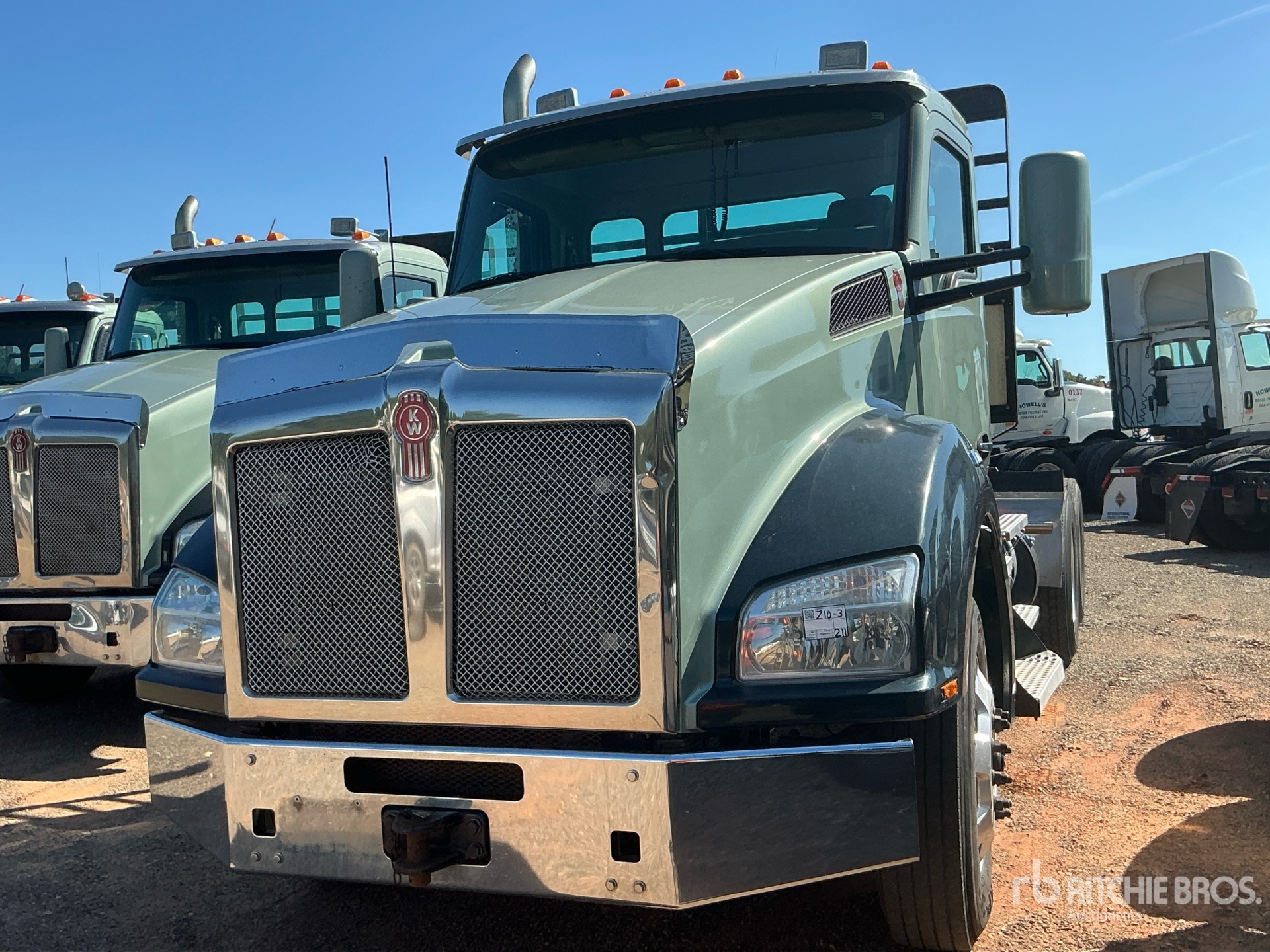 Photo of a 2019 Kenworth T880
