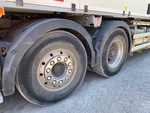 Underbody with Right Center Drive Tires