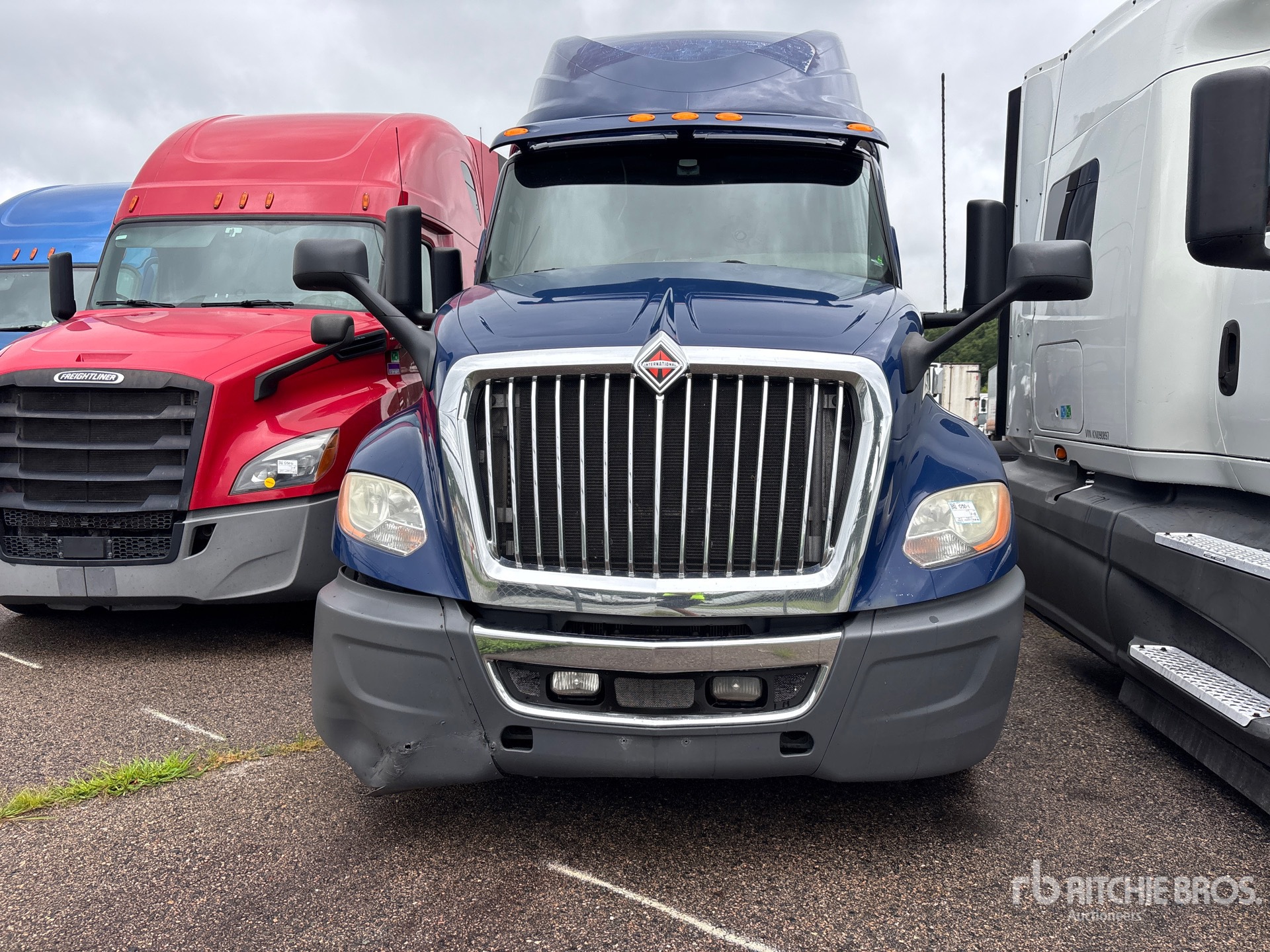 2019 International LT625