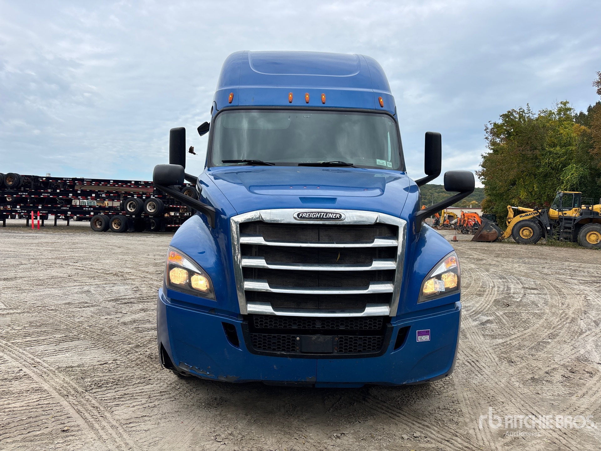 2019 Freightliner CASCADIA 126