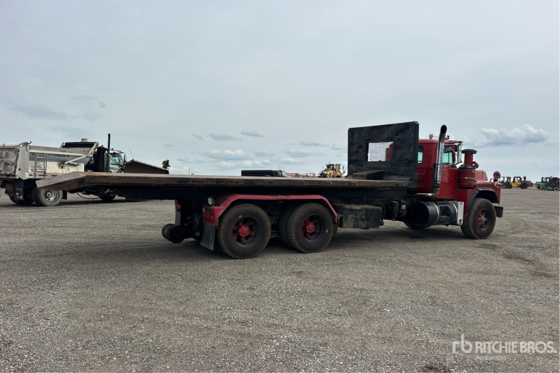 1999 Mack RB