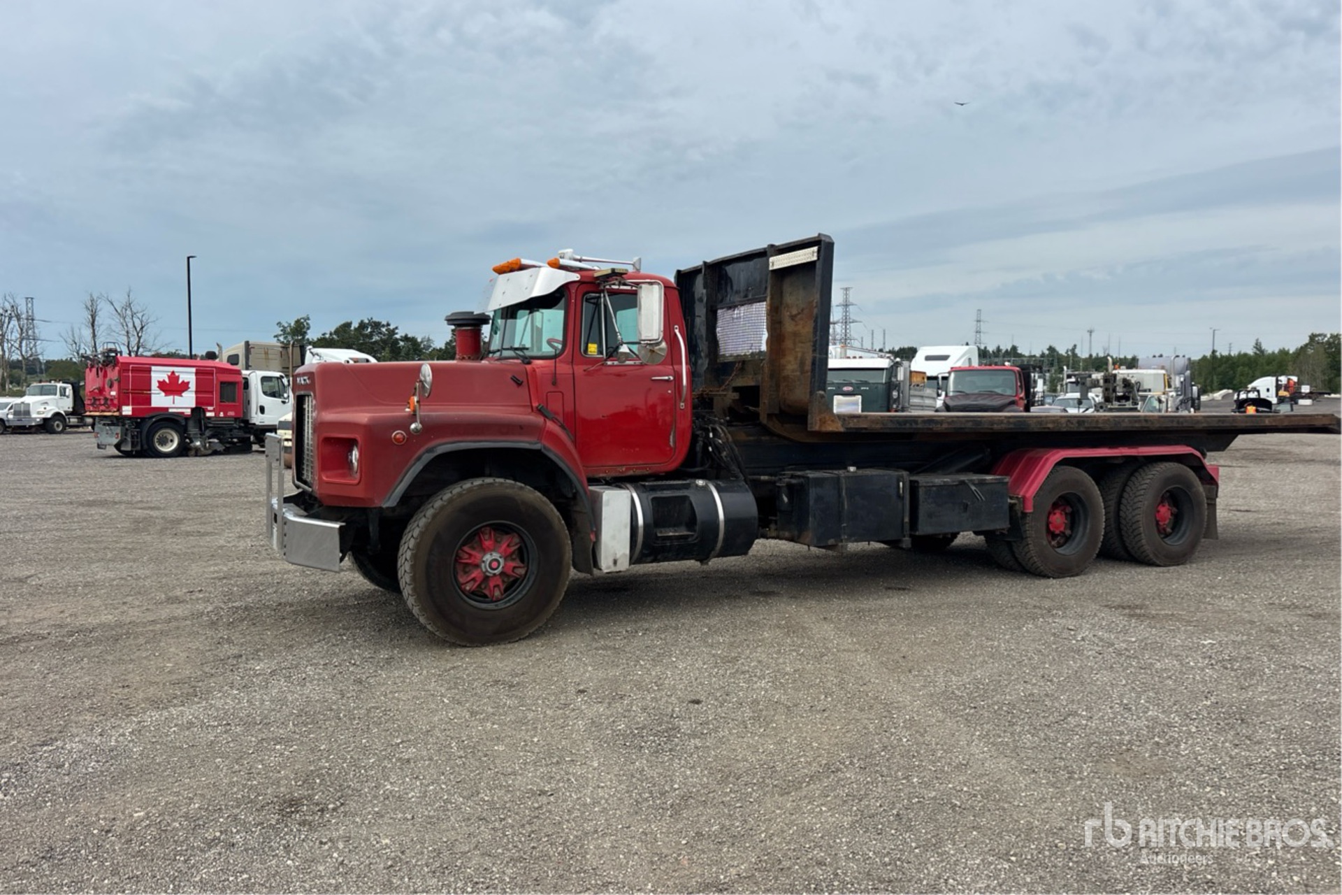 1999 Mack RB