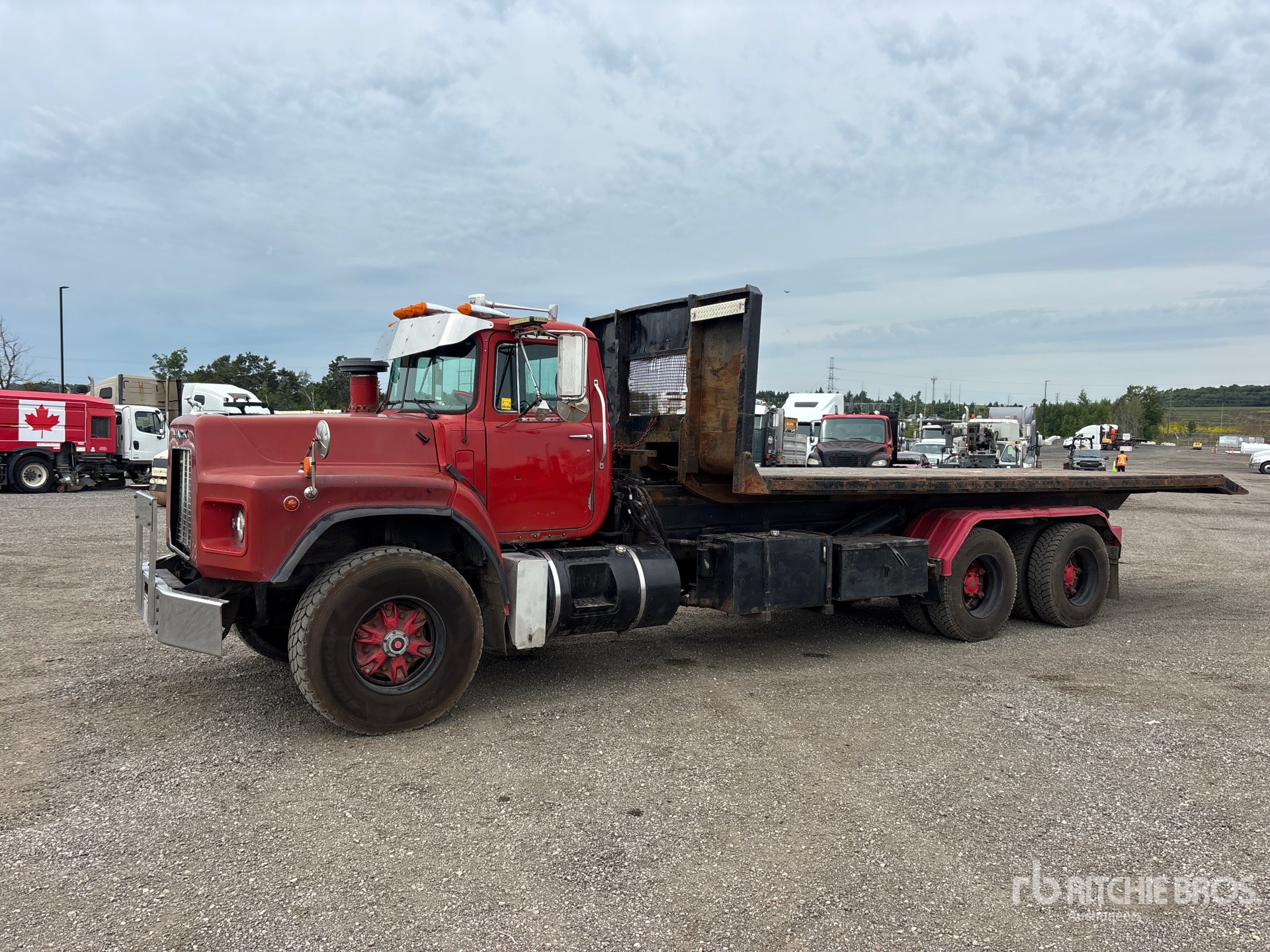 1999 Mack RB