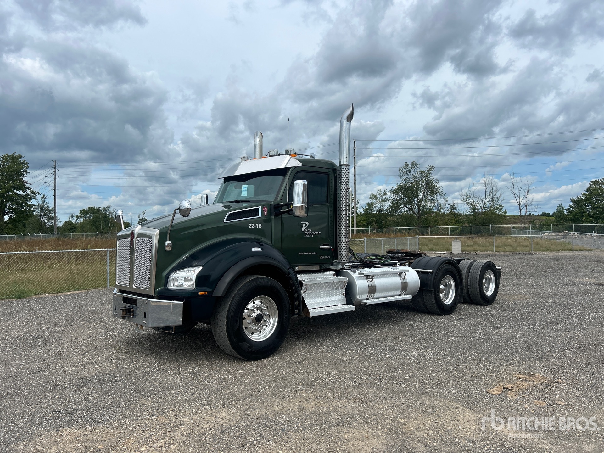 2022 Kenworth T880