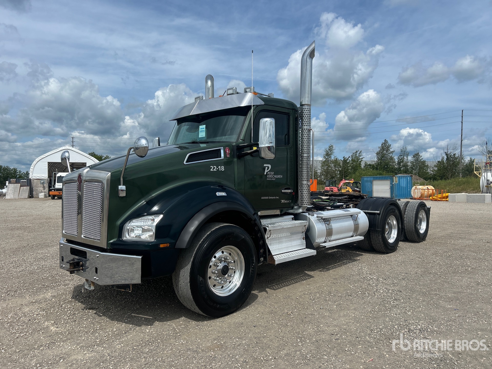 2022 Kenworth T880