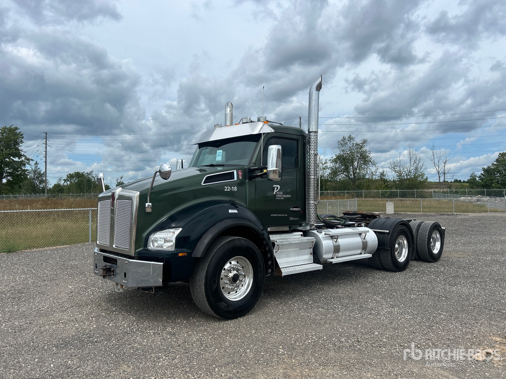 2022 Kenworth T880