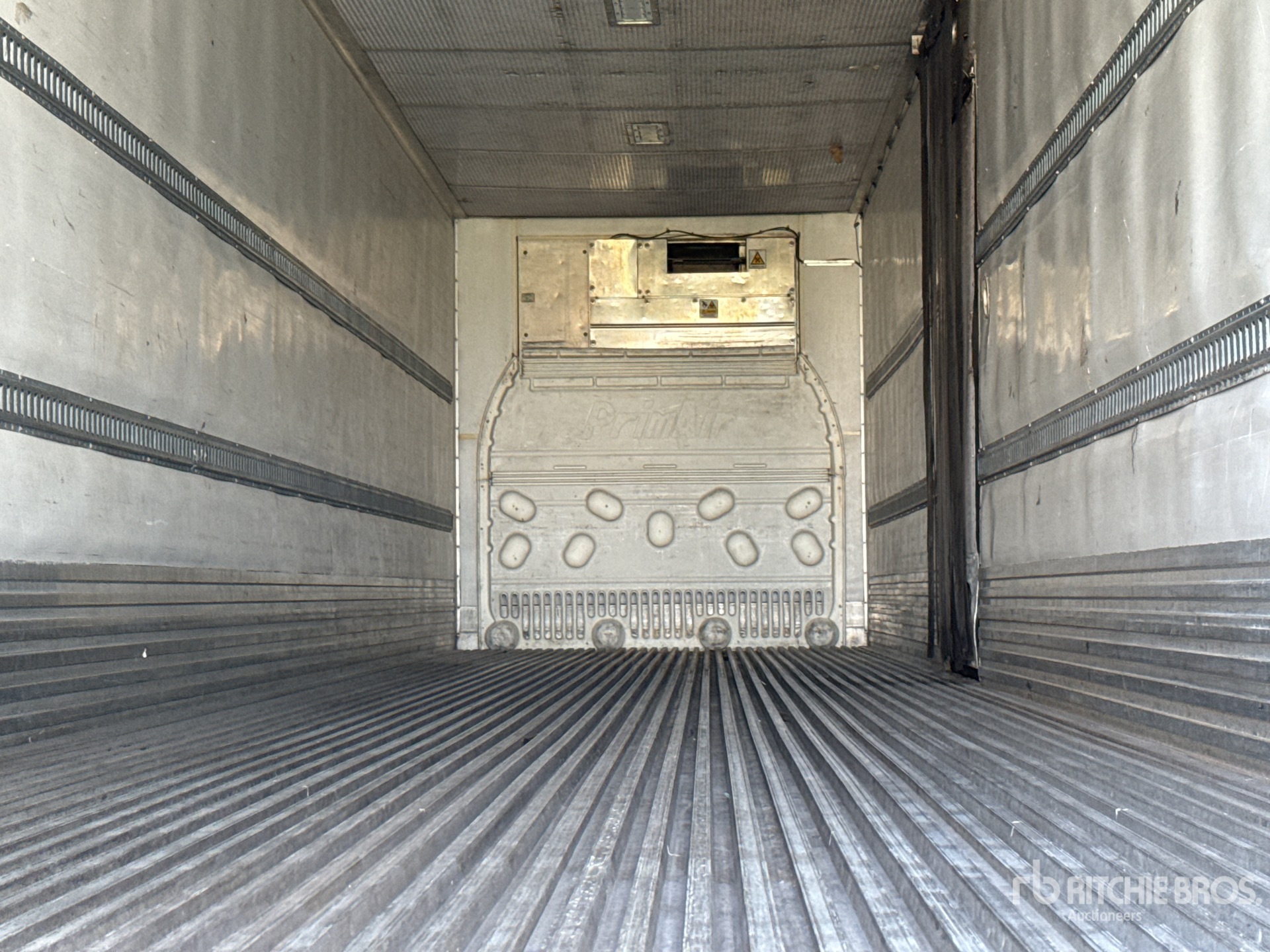 2013 Utility 48 ft T/A