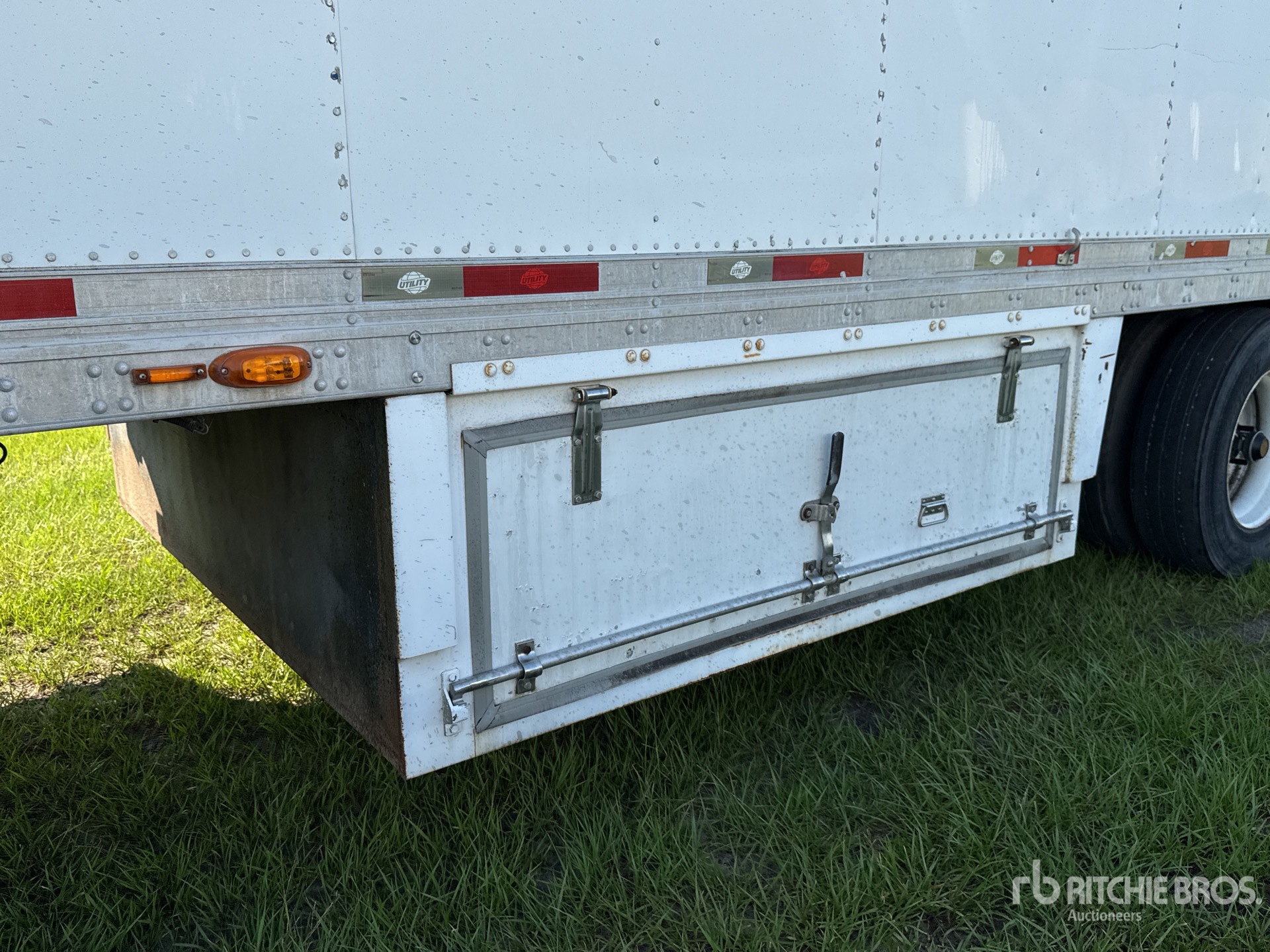 2013 Utility 48 ft T/A