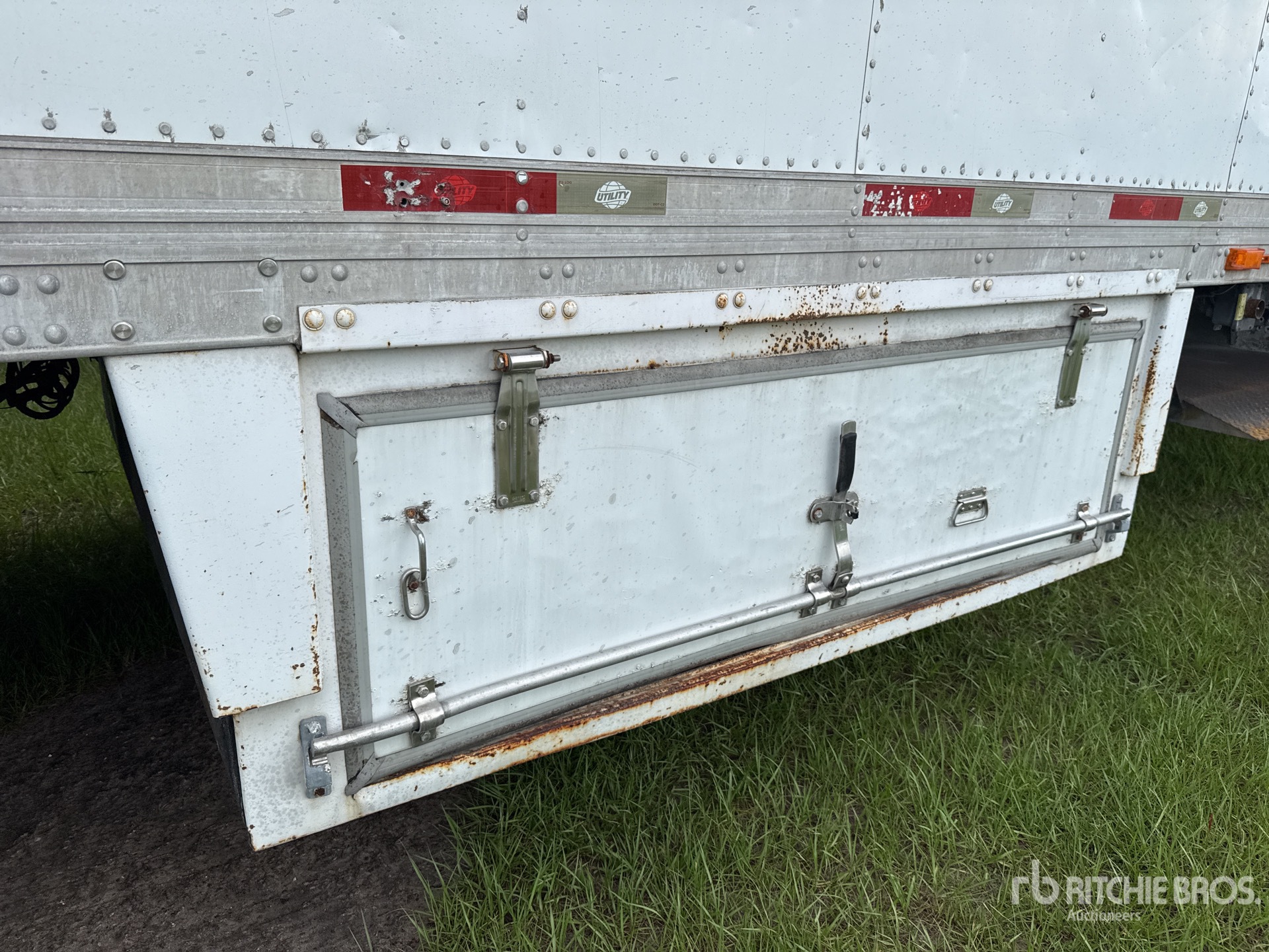 2013 Utility 48 ft T/A