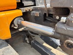 Hydraulics with Siłowniki whadłowe wysięgnika