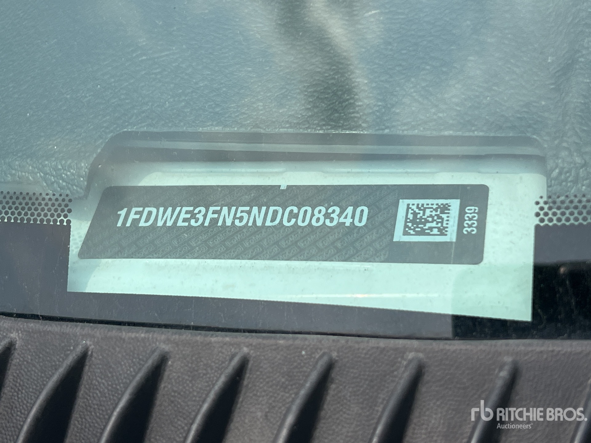 2022 Ford E-350