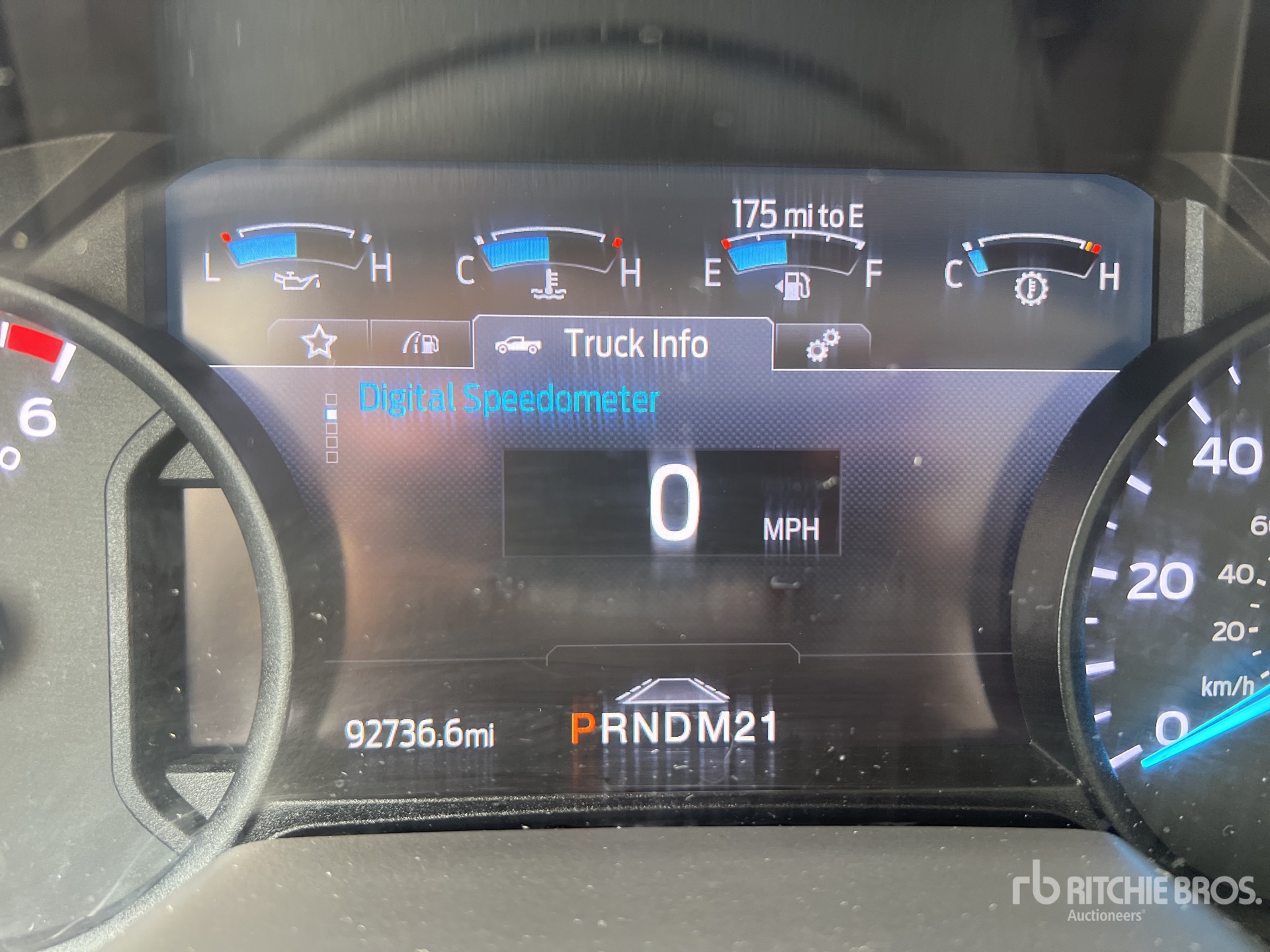2022 Ford E-350