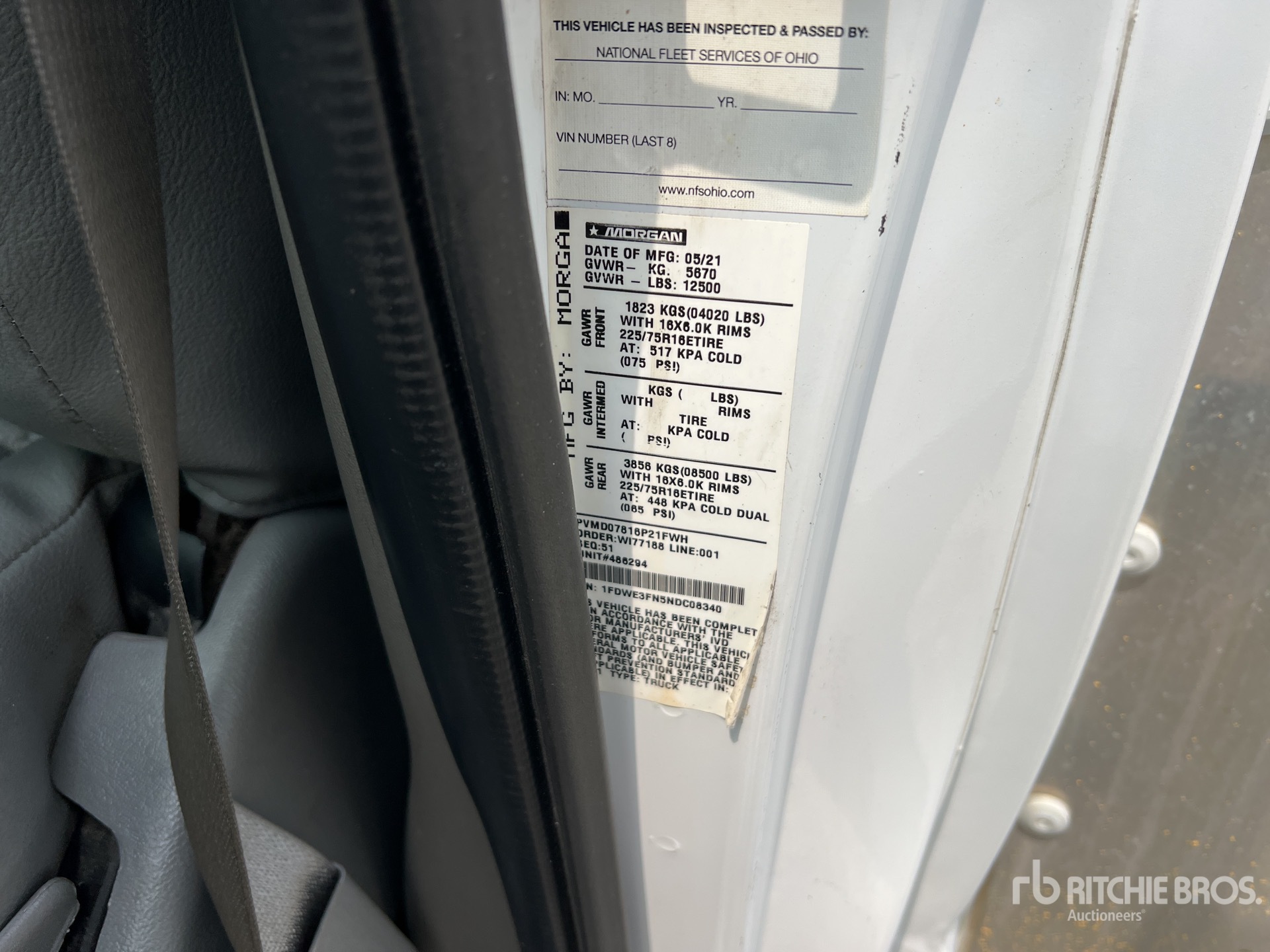 2022 Ford E-350