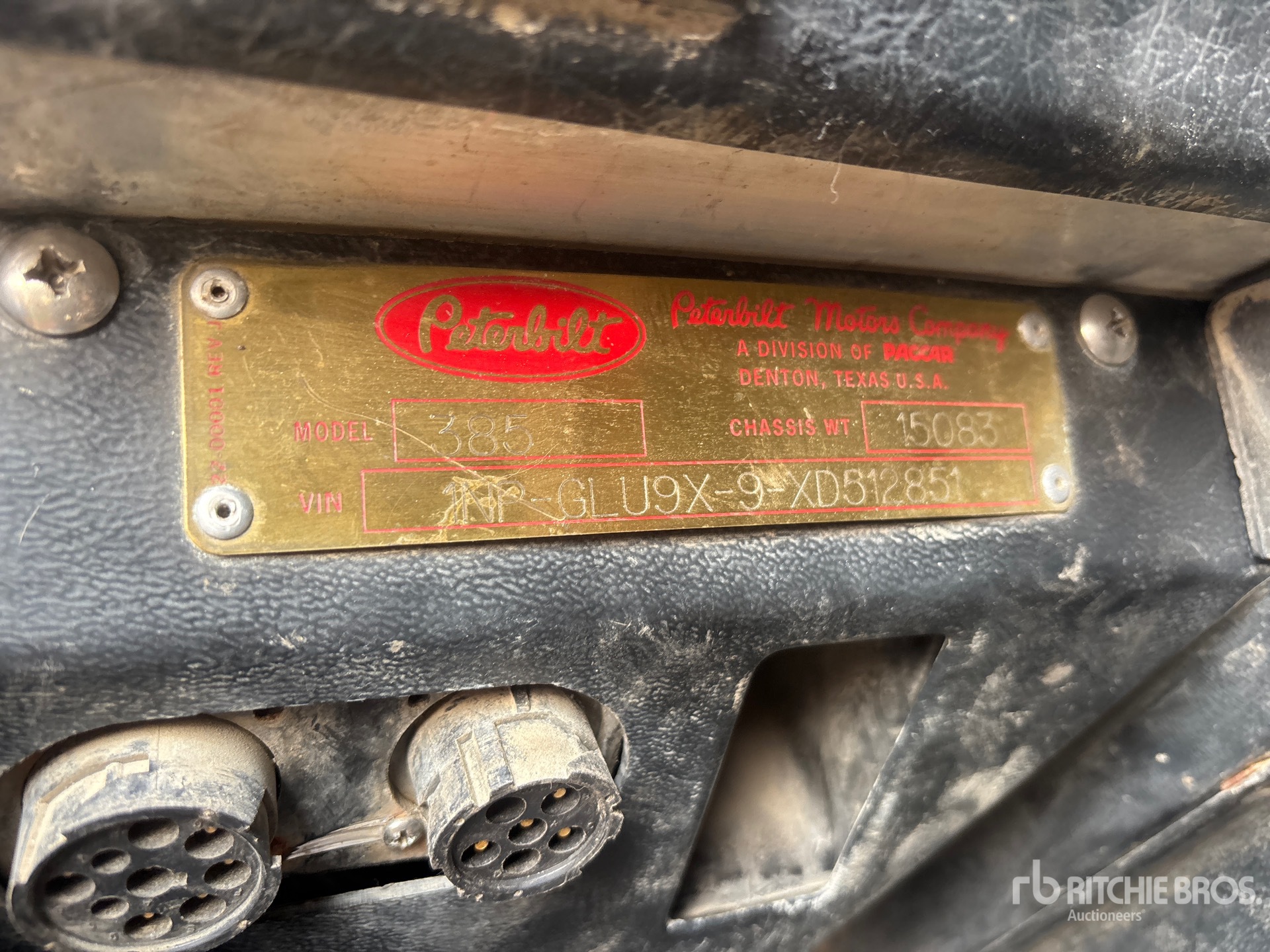 1999 Peterbilt 385
