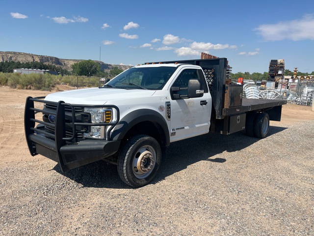 2019 Ford F-550 XL 4x4 Flatbed Truck