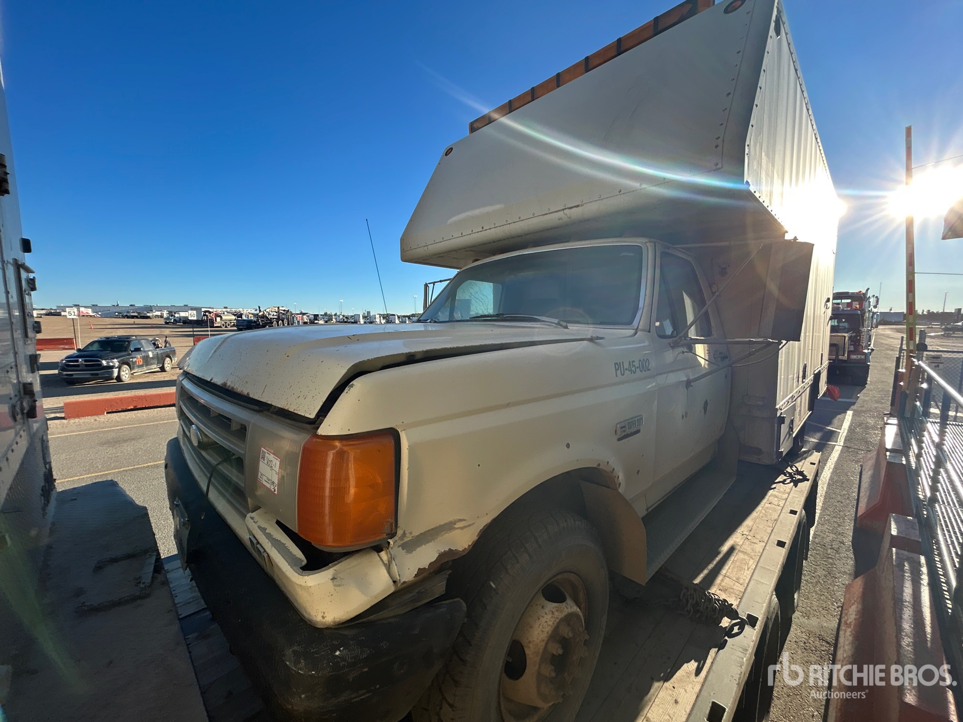 1990 Ford F-450