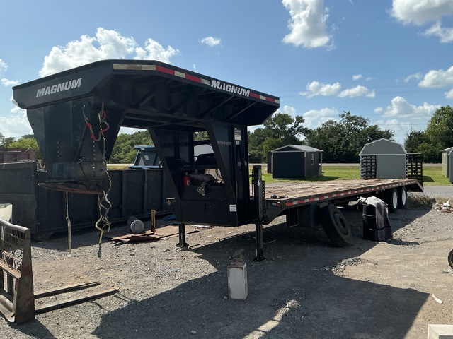 2008 Magnum 36+5 36 ft T/A Equipment Trailer 2008 Magnum 36+5 36 ft T/A Equipment Trailer