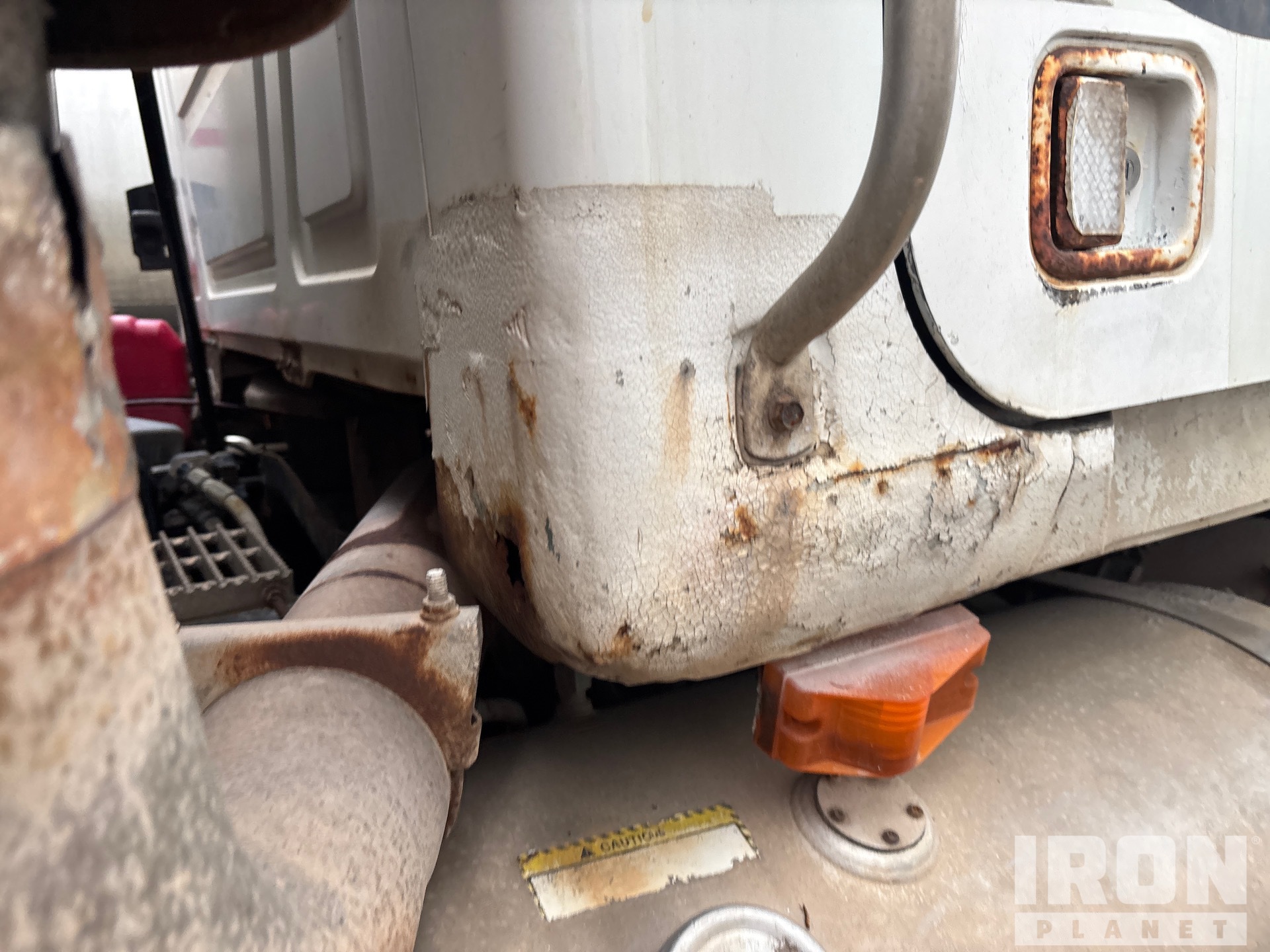 1997 Mack CH613